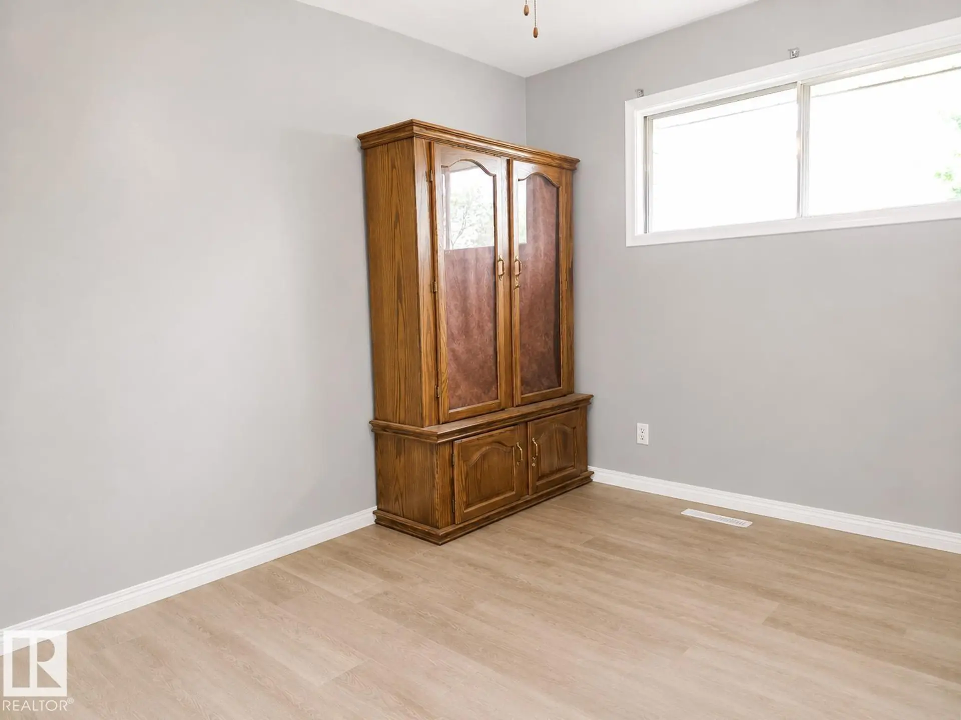 8712 162 ST NW - Image 8