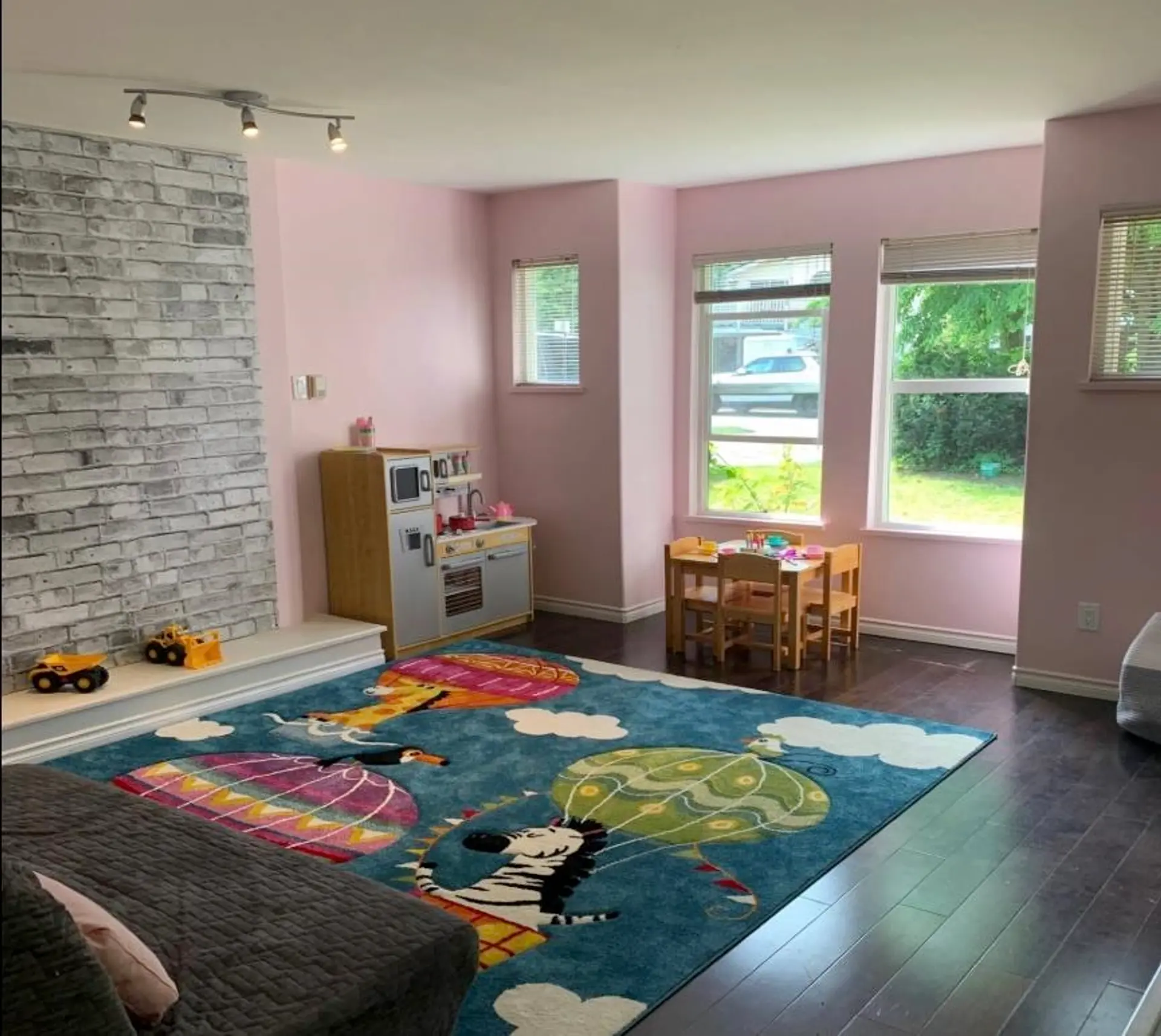 1528 Bond Street - Image 2