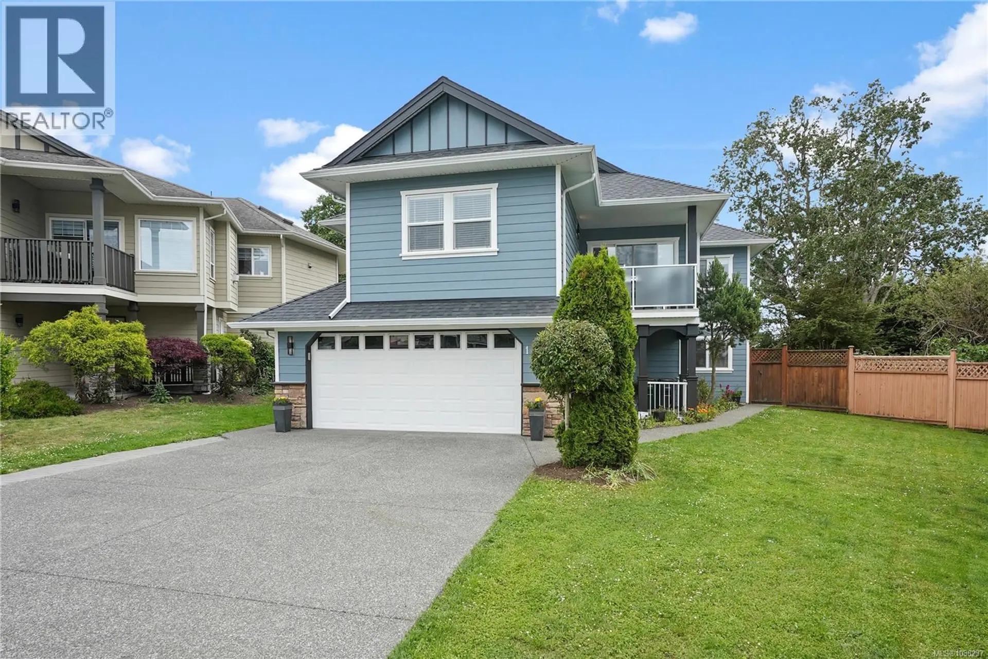 Property at 1759 Mamich Cir, Saanich, BC