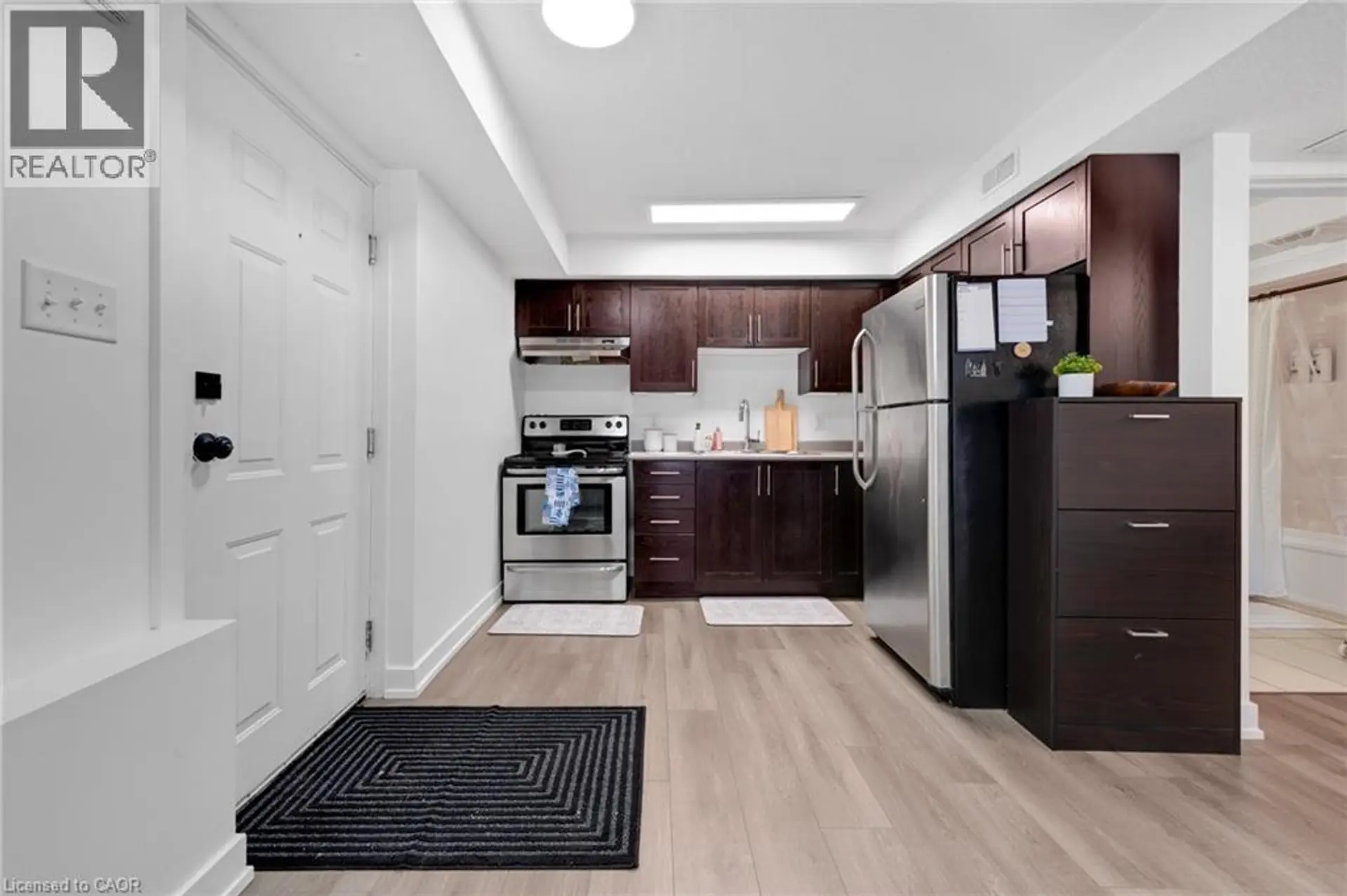 #1C 185 WINDALE Crescent - Image 5