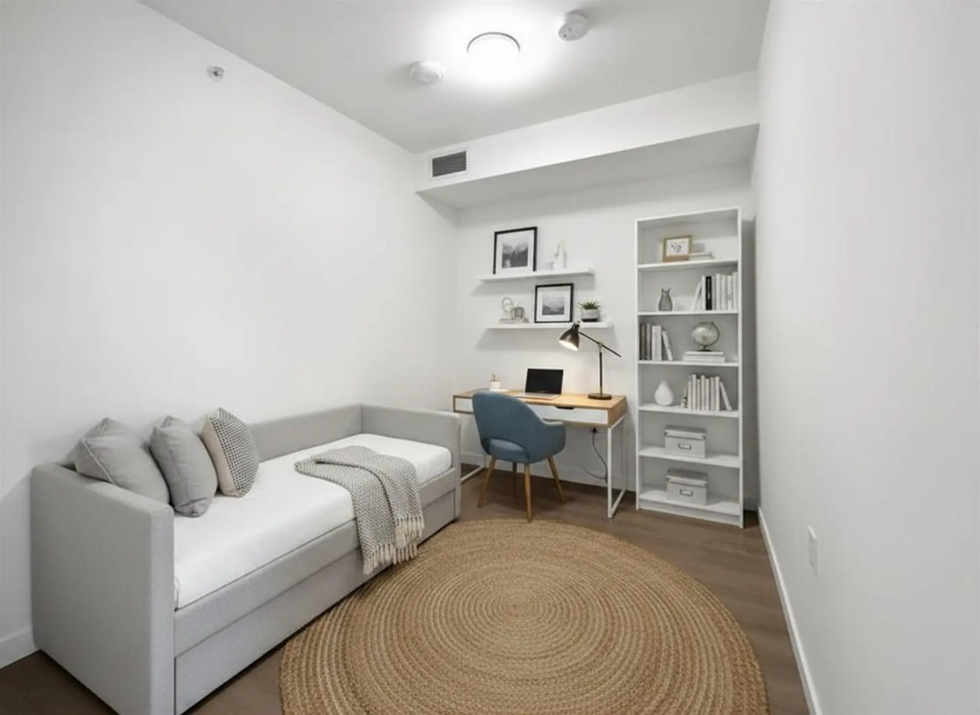 #3103 13350 Central Avenue - Image 4