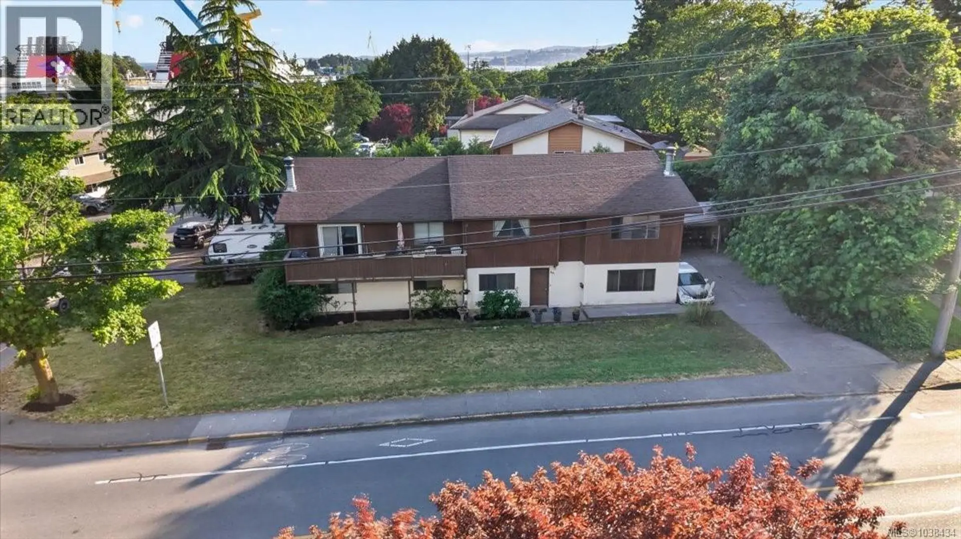 Property at 891 Admirals Rd, Esquimalt, BC