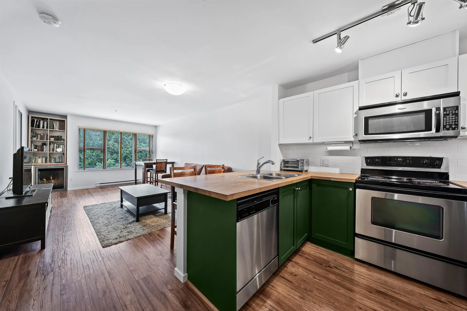 Property at #312 315 Knox Street, New Westminster, BC