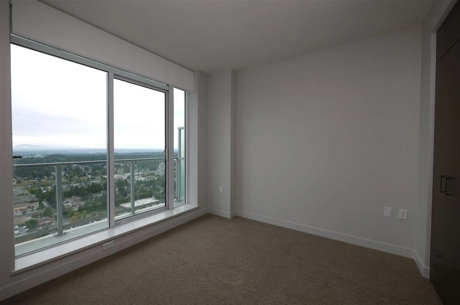 #4501 13495 Central Avenue - Image 8