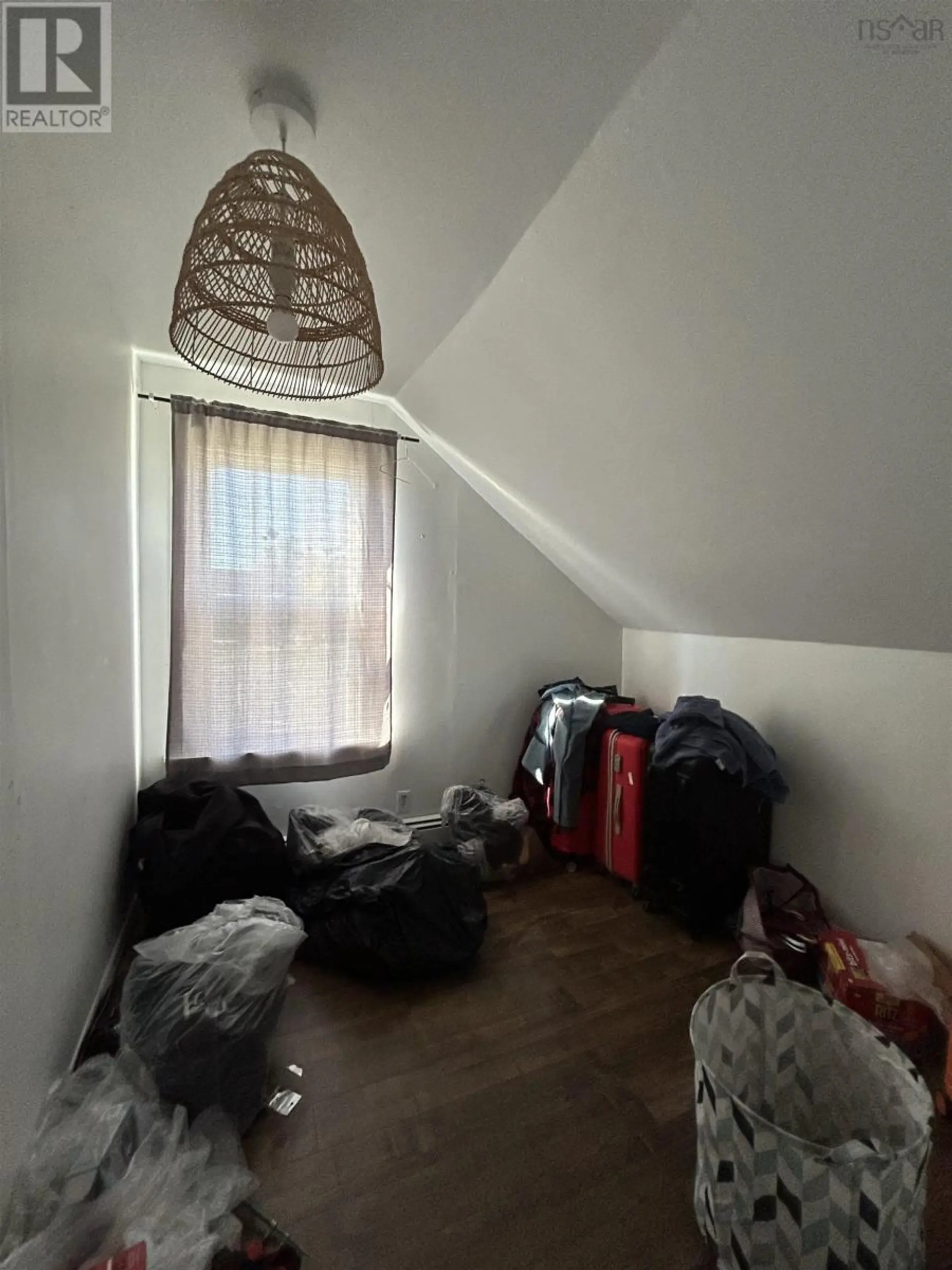 24 South Albion Street - Image 13