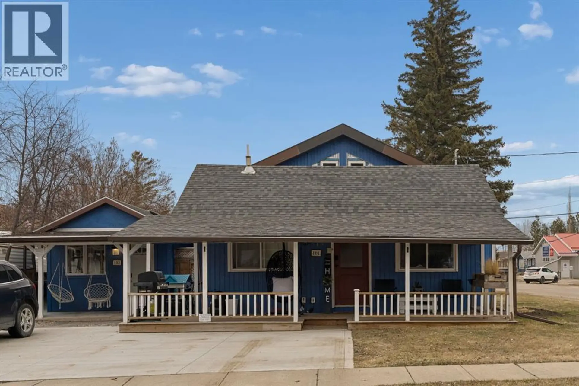 Property at 5019 52 Street, Sylvan Lake, AB