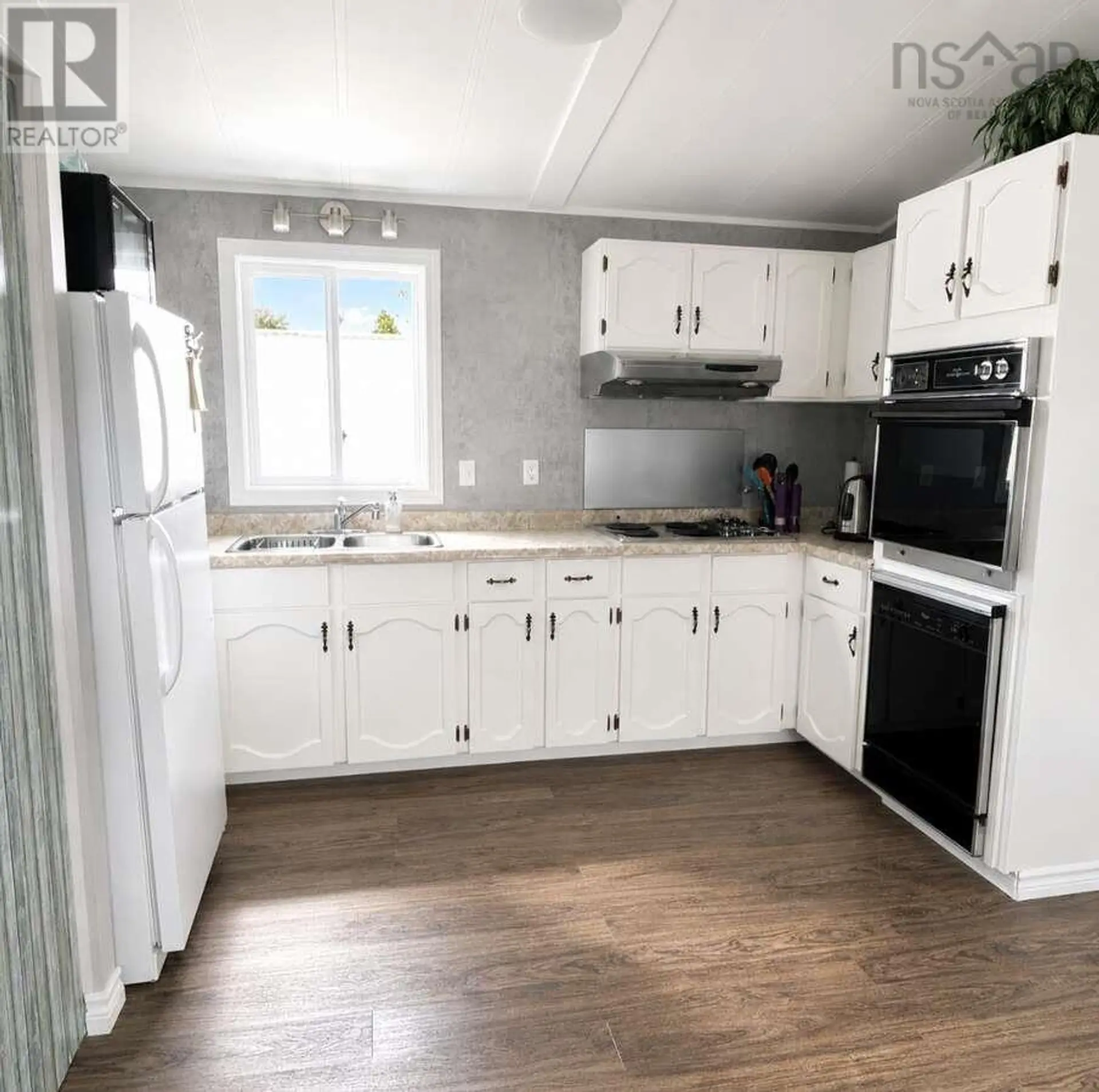 26 Glenda Crescent - Image 5