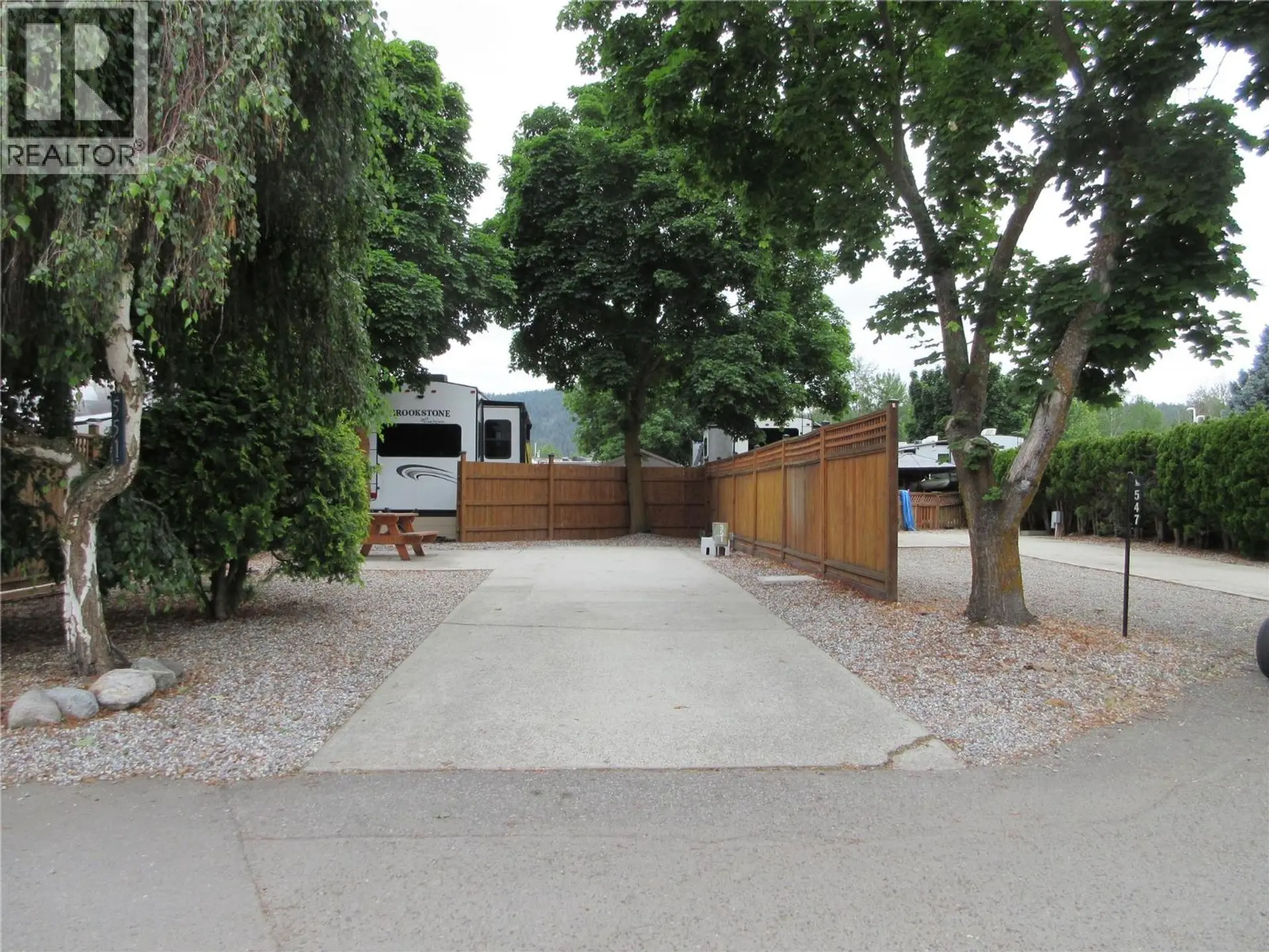 #551 415 Commonwealth Road - Image 1