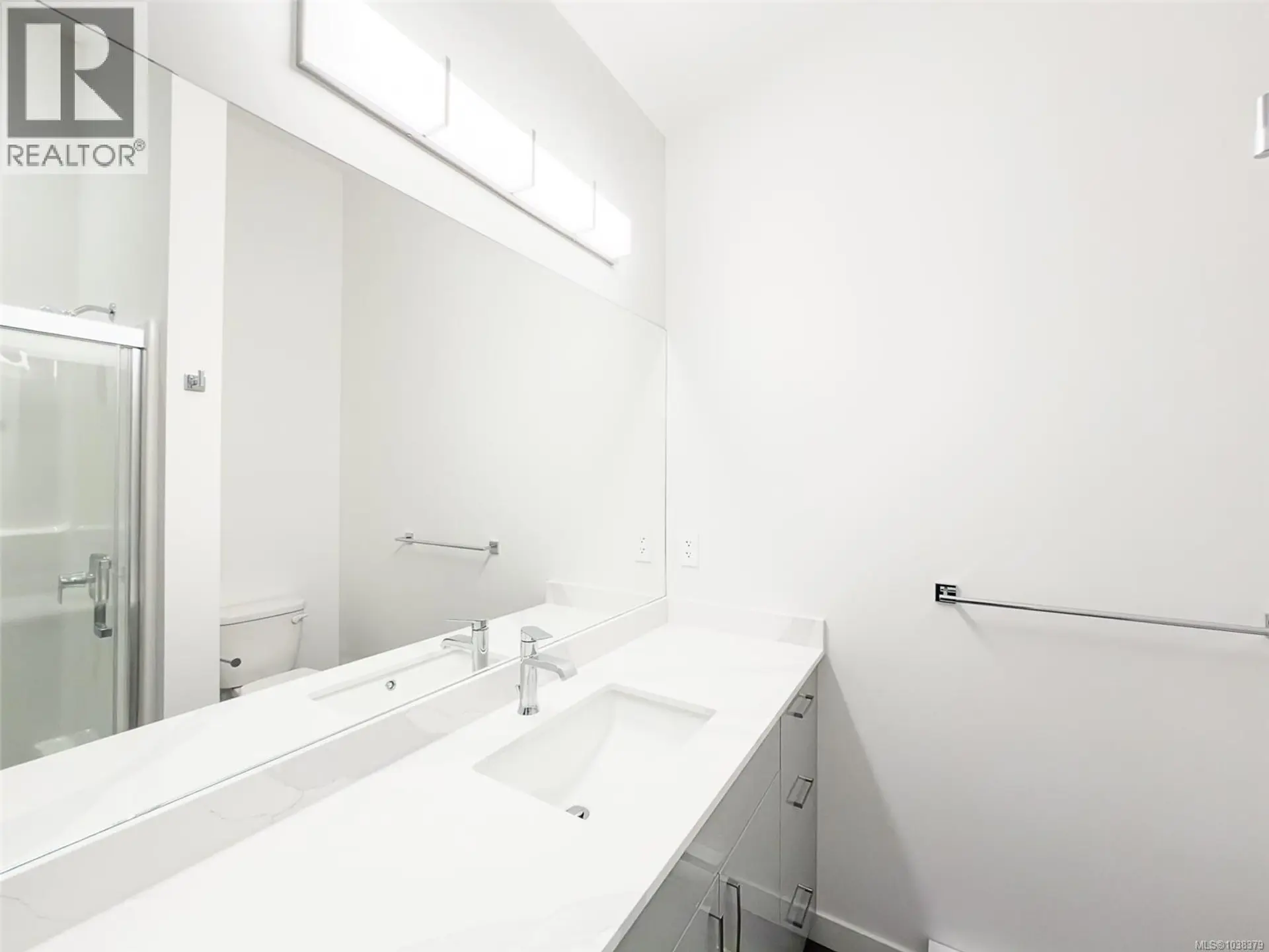#33 3025 Royston Rd - Image 10