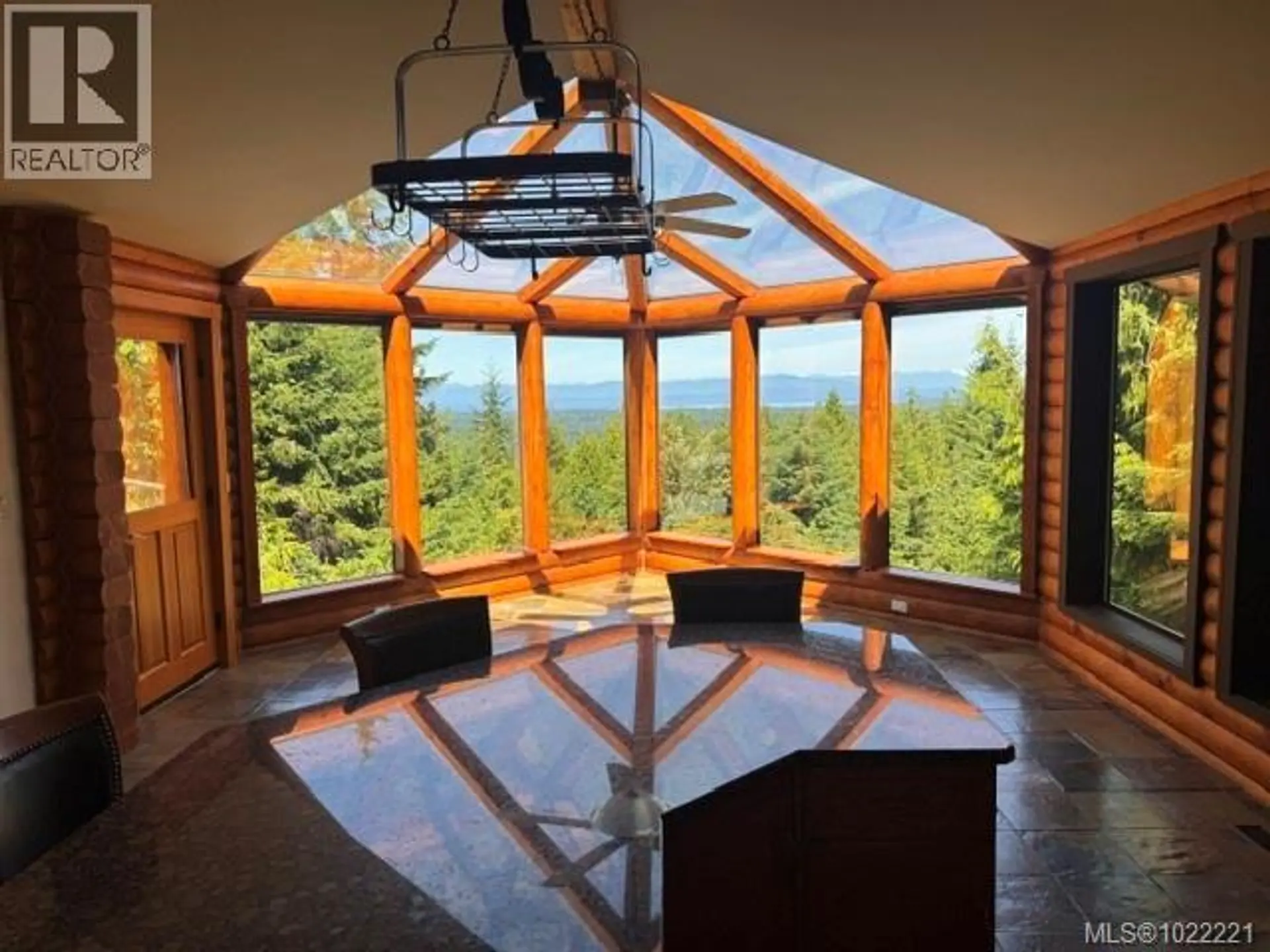 Property at 1685 Peligren Pl, Qualicum Beach, BC