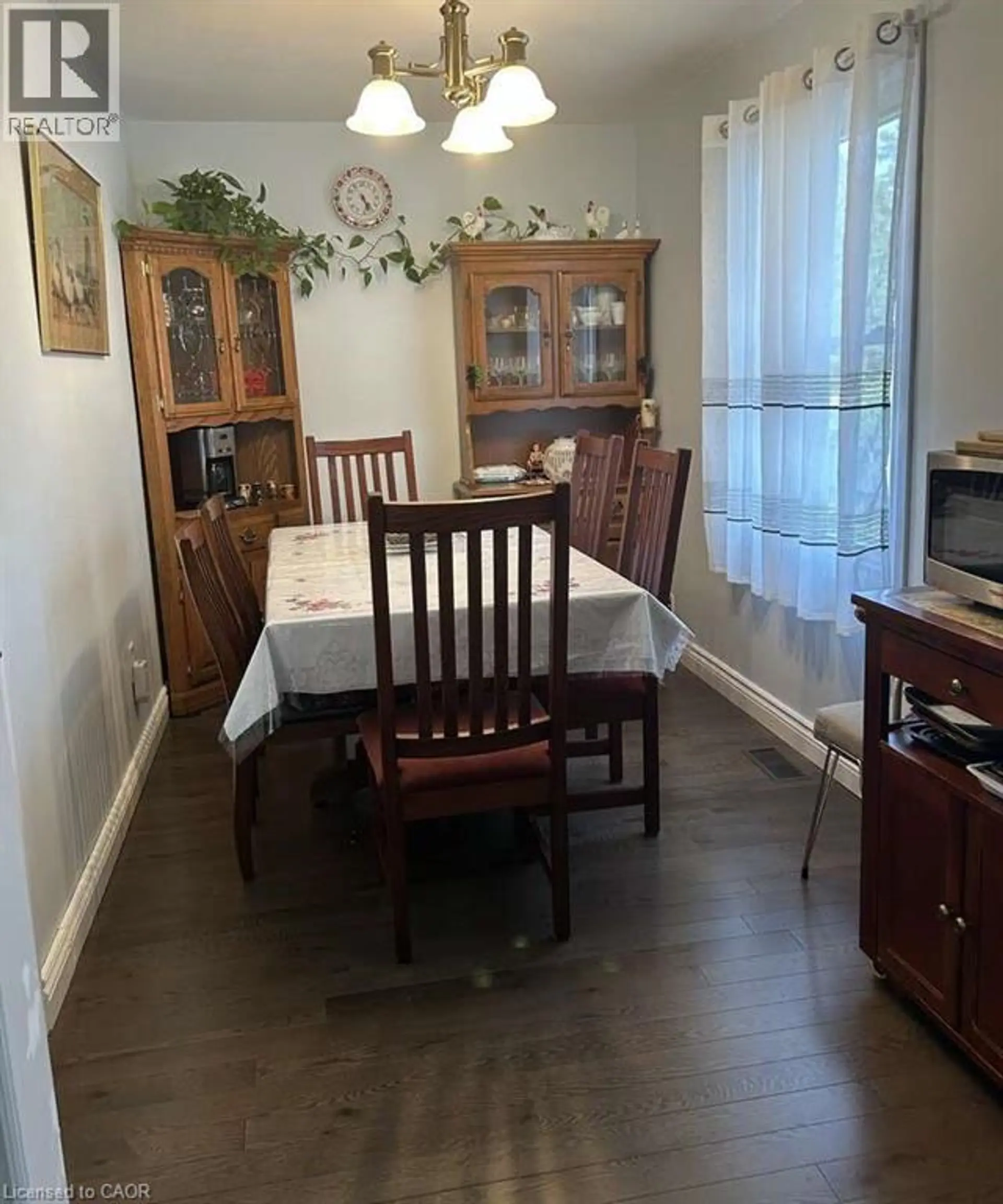 11 JAMES Avenue - Image 5