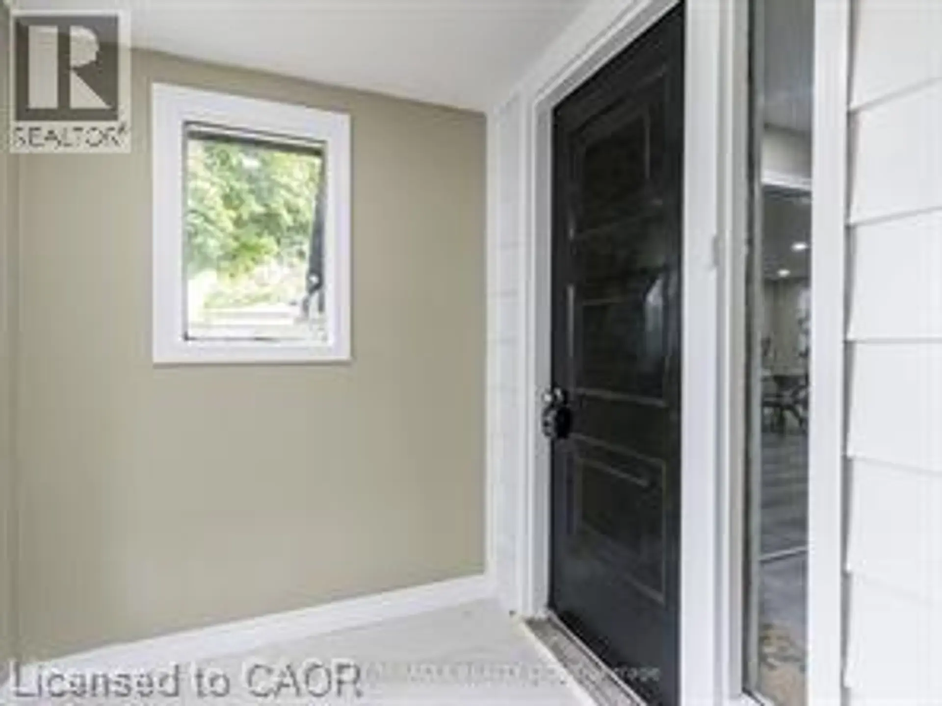 15 SPIERS Crescent - Image 4