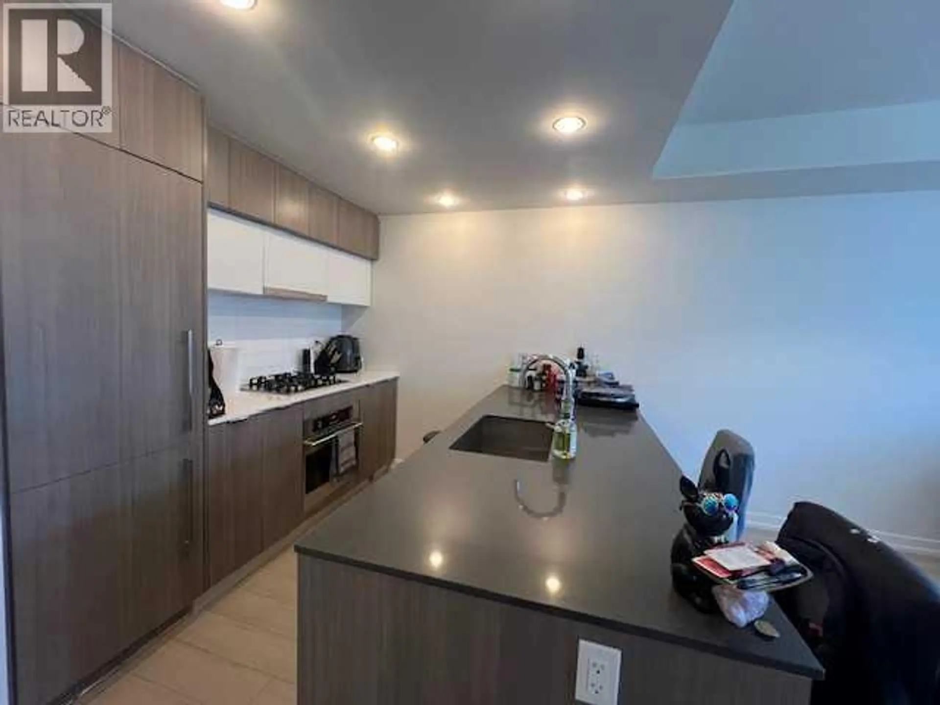 #311 128 2 Street SW - Image 4