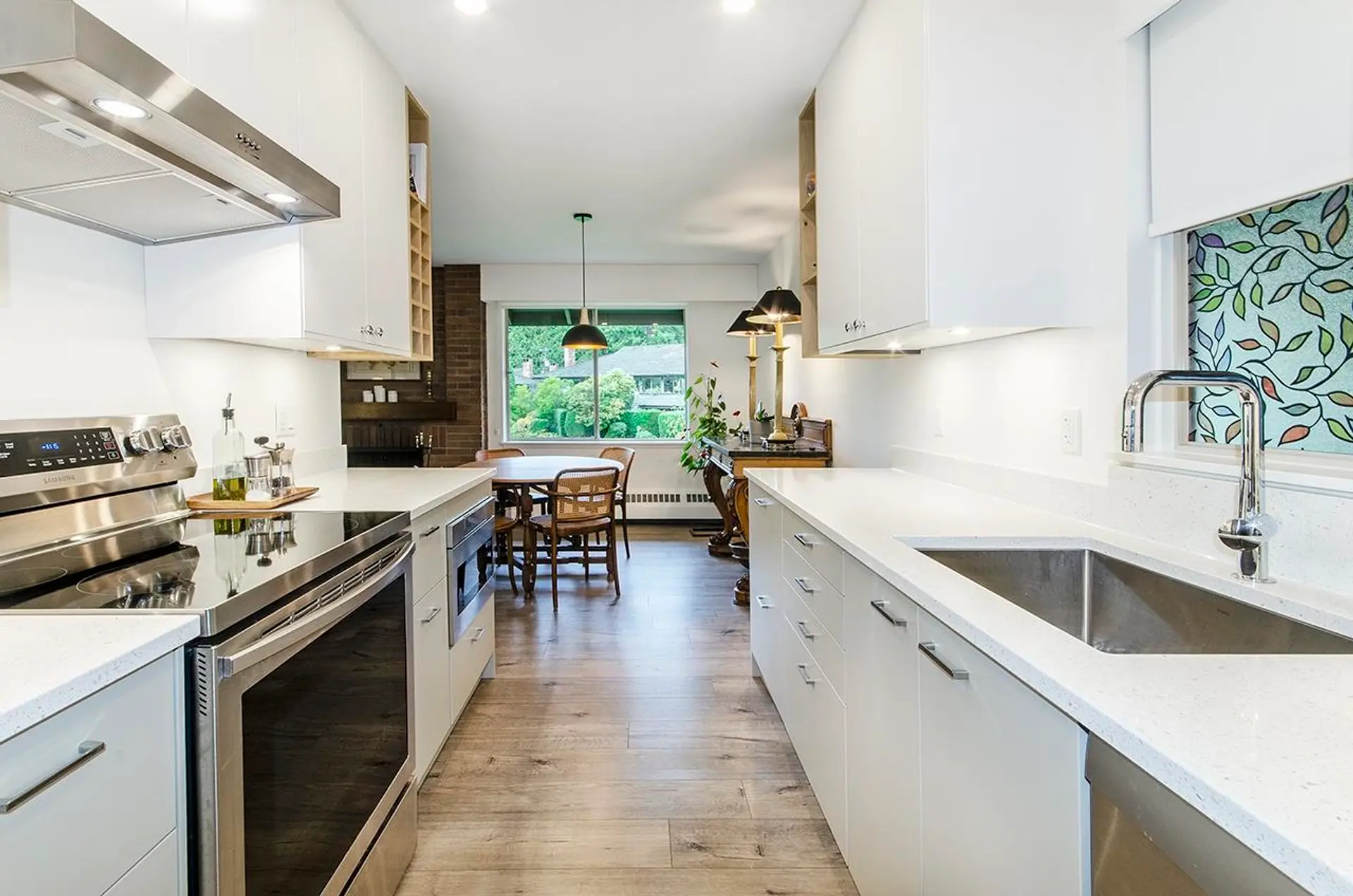 #211 235 Keith Road - Image 8
