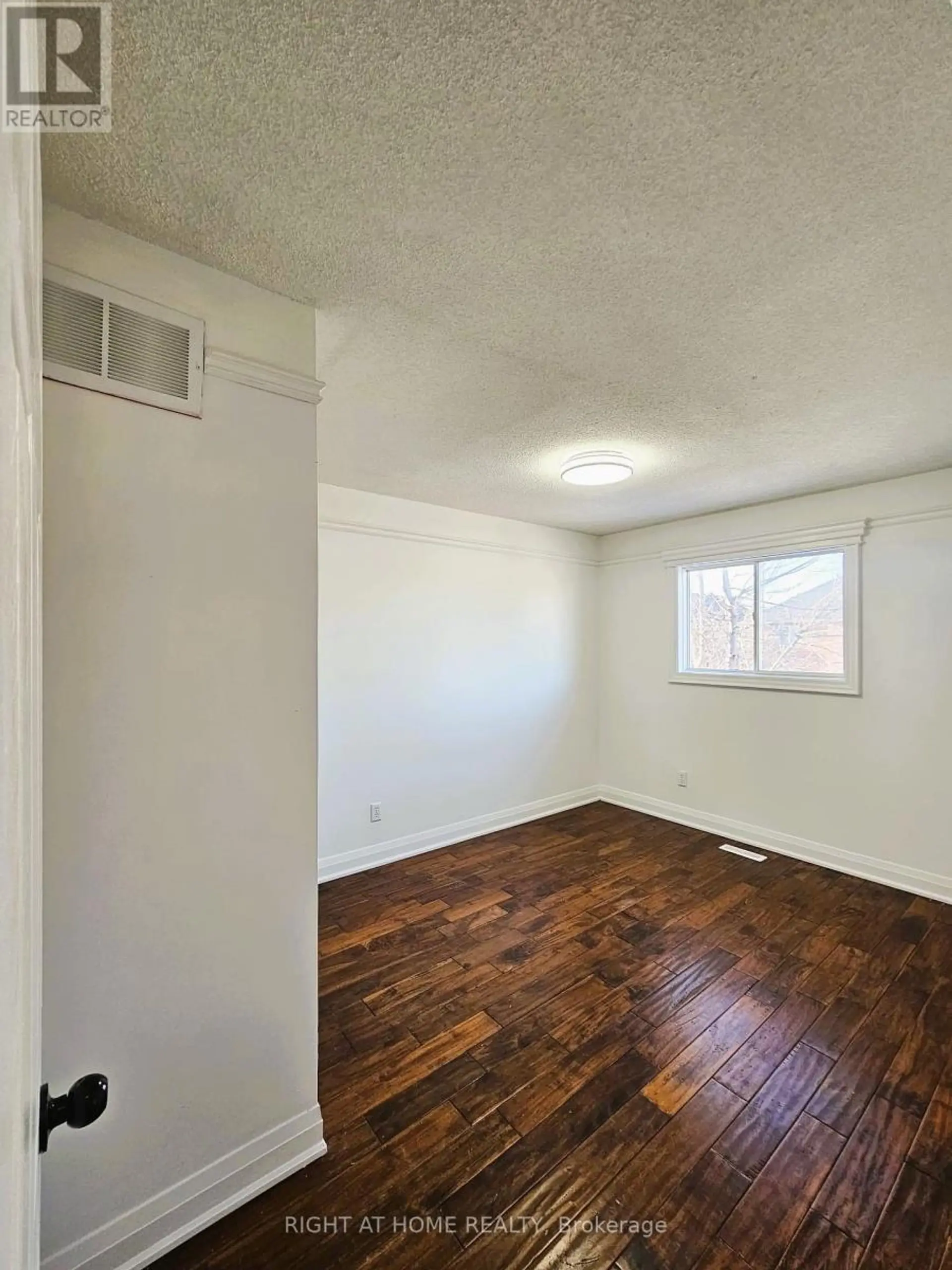 206 FAIRWOOD DRIVE - Image 16