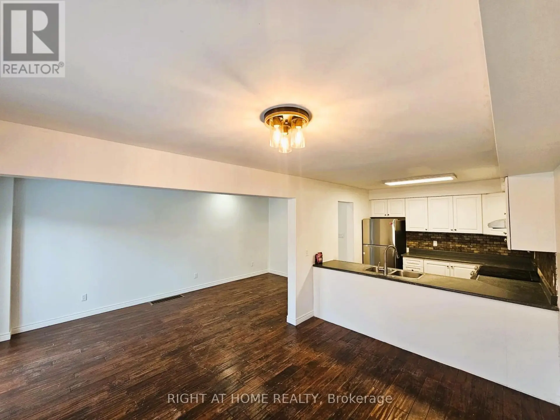 206 FAIRWOOD DRIVE - Image 4