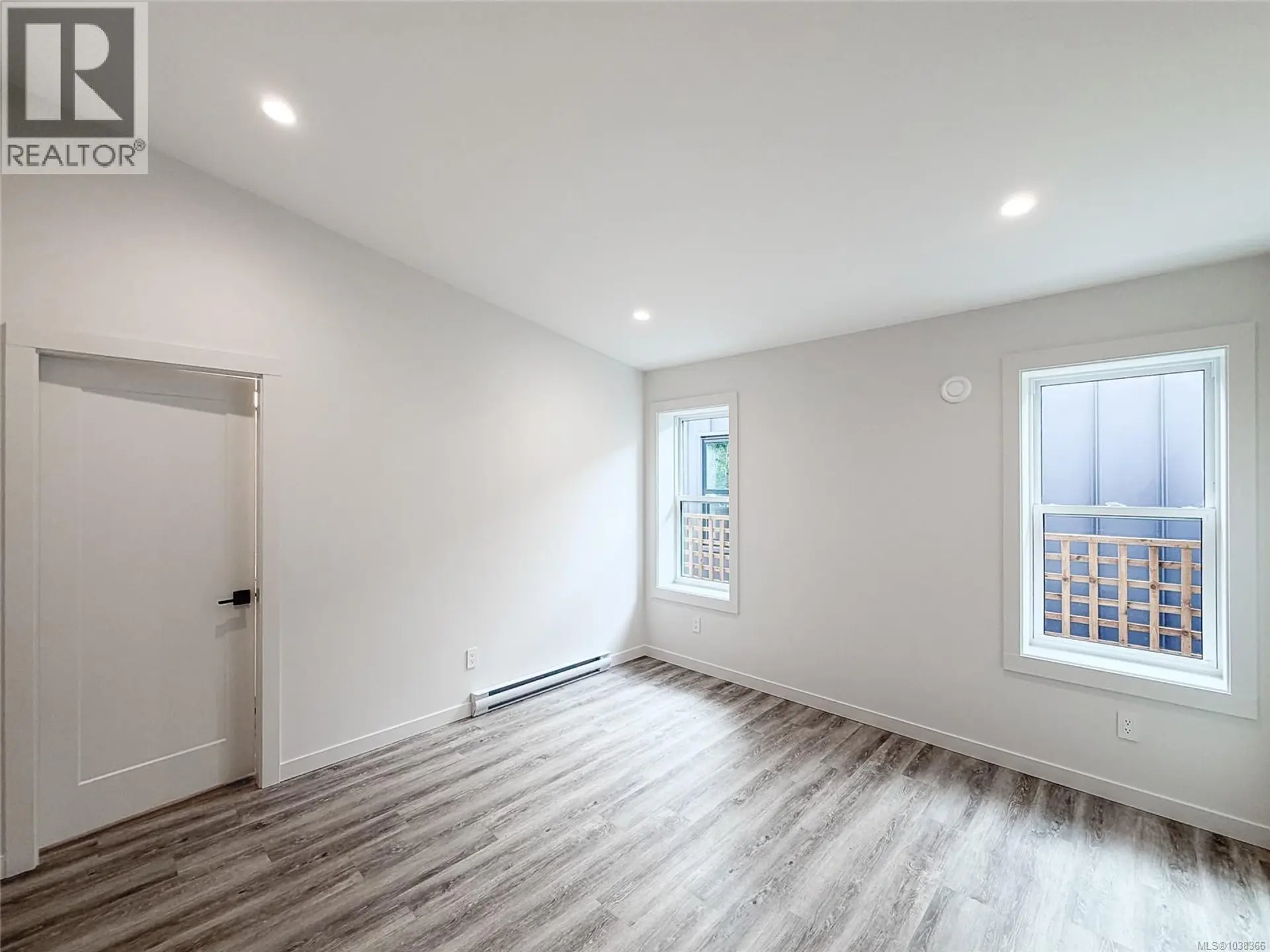 #32 3025 Royston Rd - Image 8