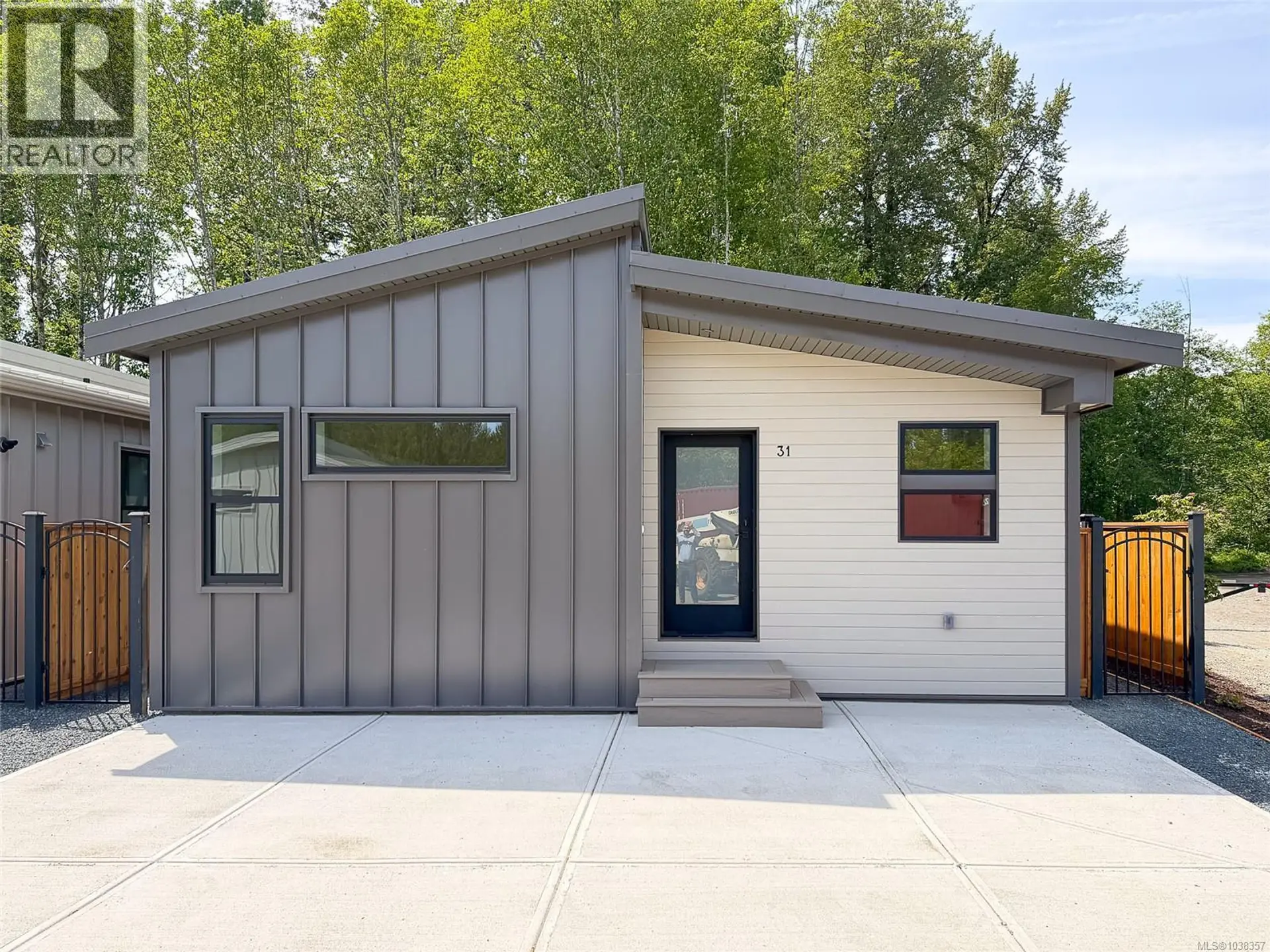 Property at #31 3025 Royston Rd, Cumberland, BC