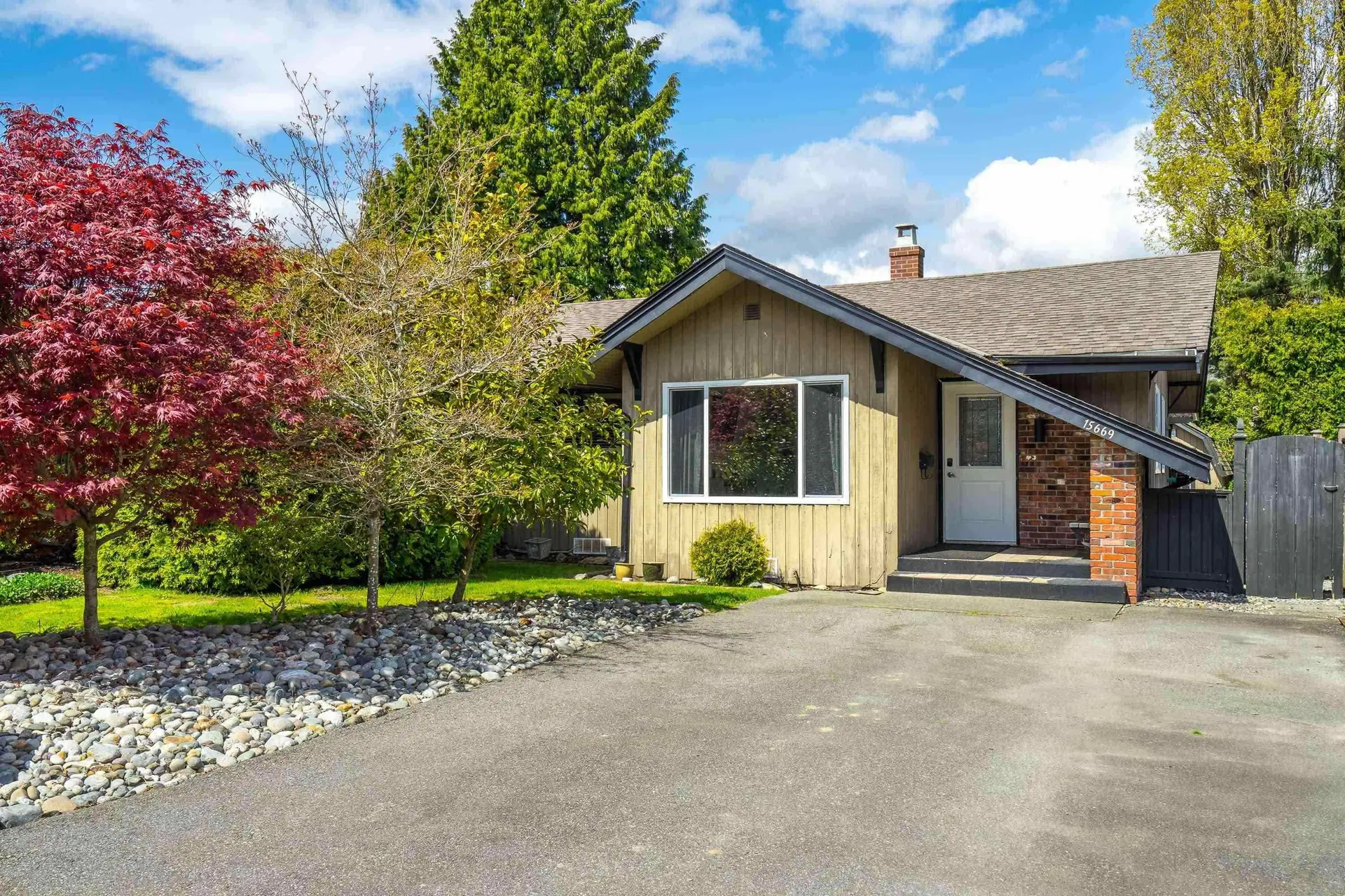 Property at 15669 20 Avenue, Surrey, BC