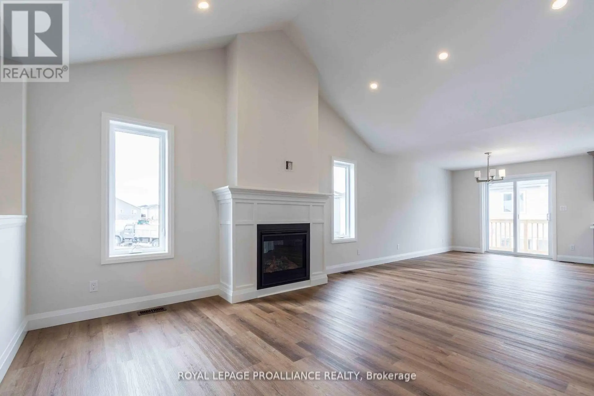 78 STIRLING CRESCENT - Image 4