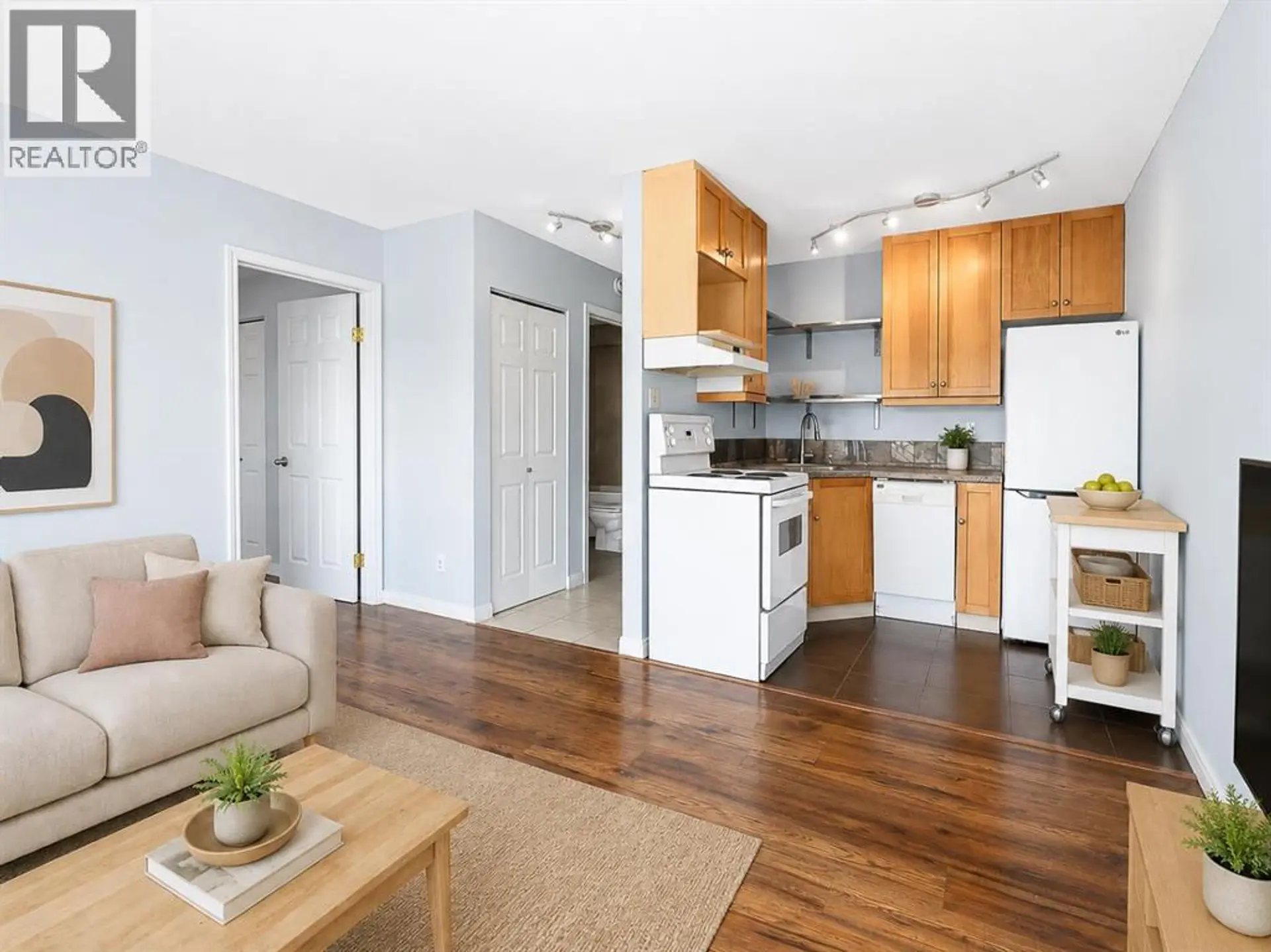 #5 4328 75 Street NW - Image 3
