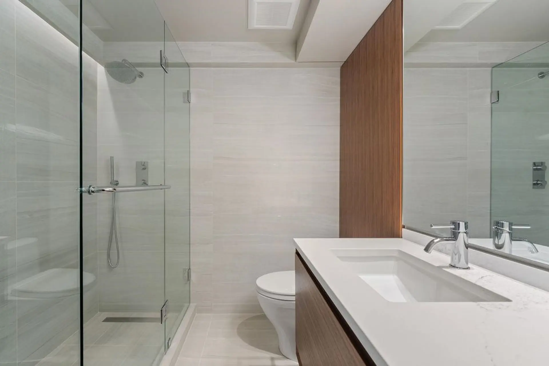 #305 4101 Yew Street - Image 12