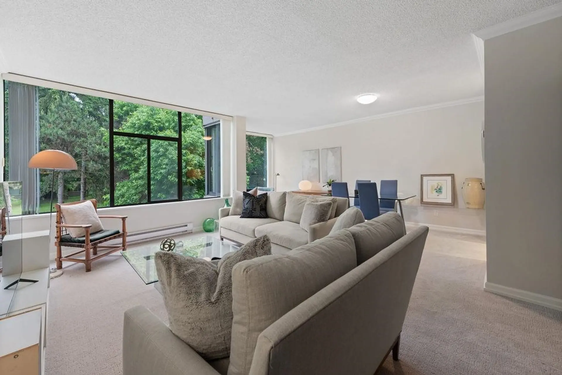 #305 4101 Yew Street - Image 3