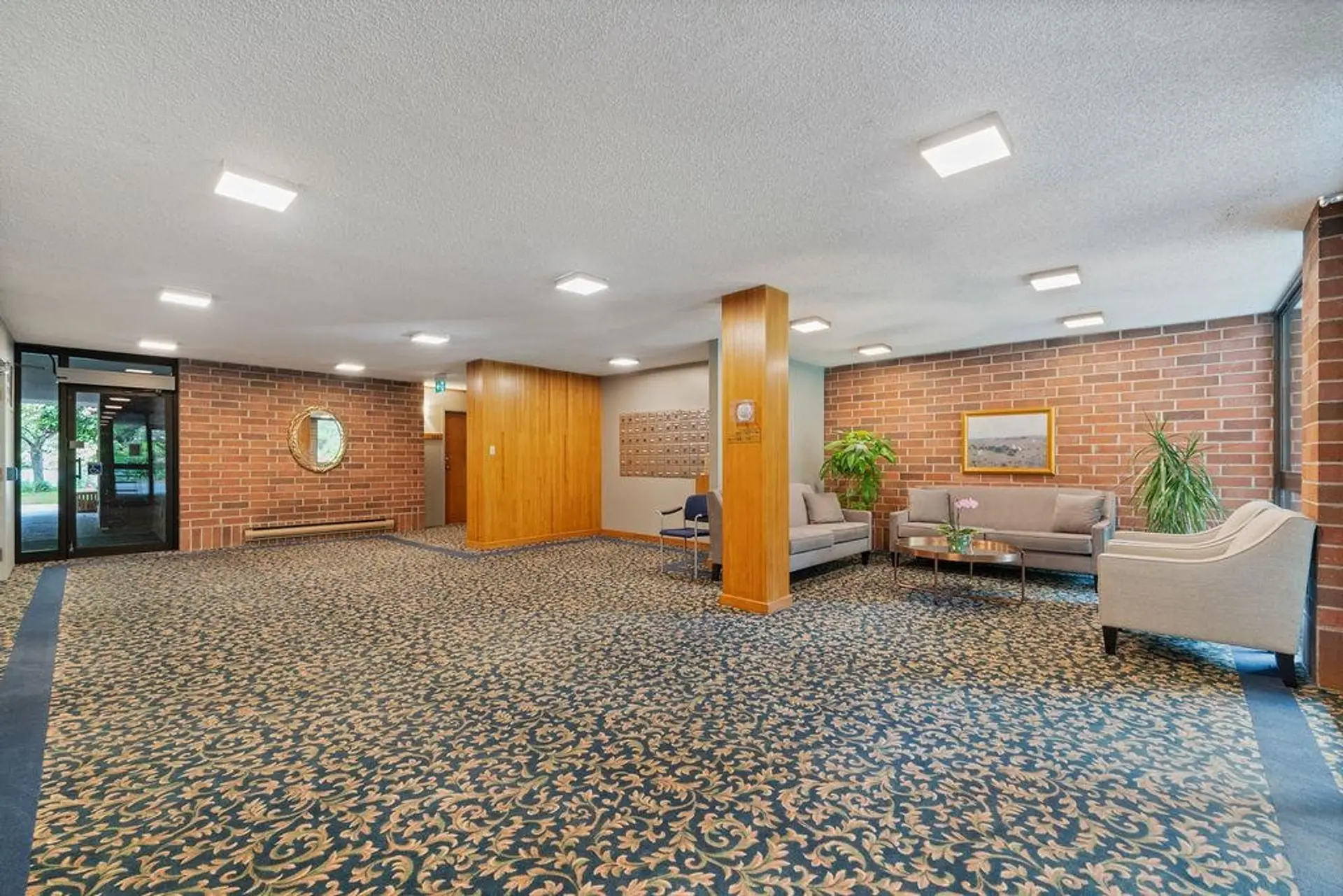 #305 4101 Yew Street - Image 19