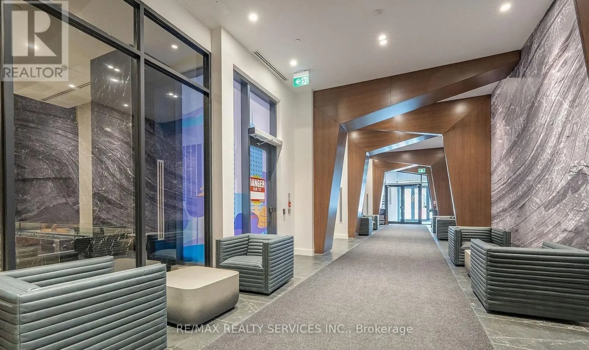 #2505 308 JARVIS STREET - Image 2