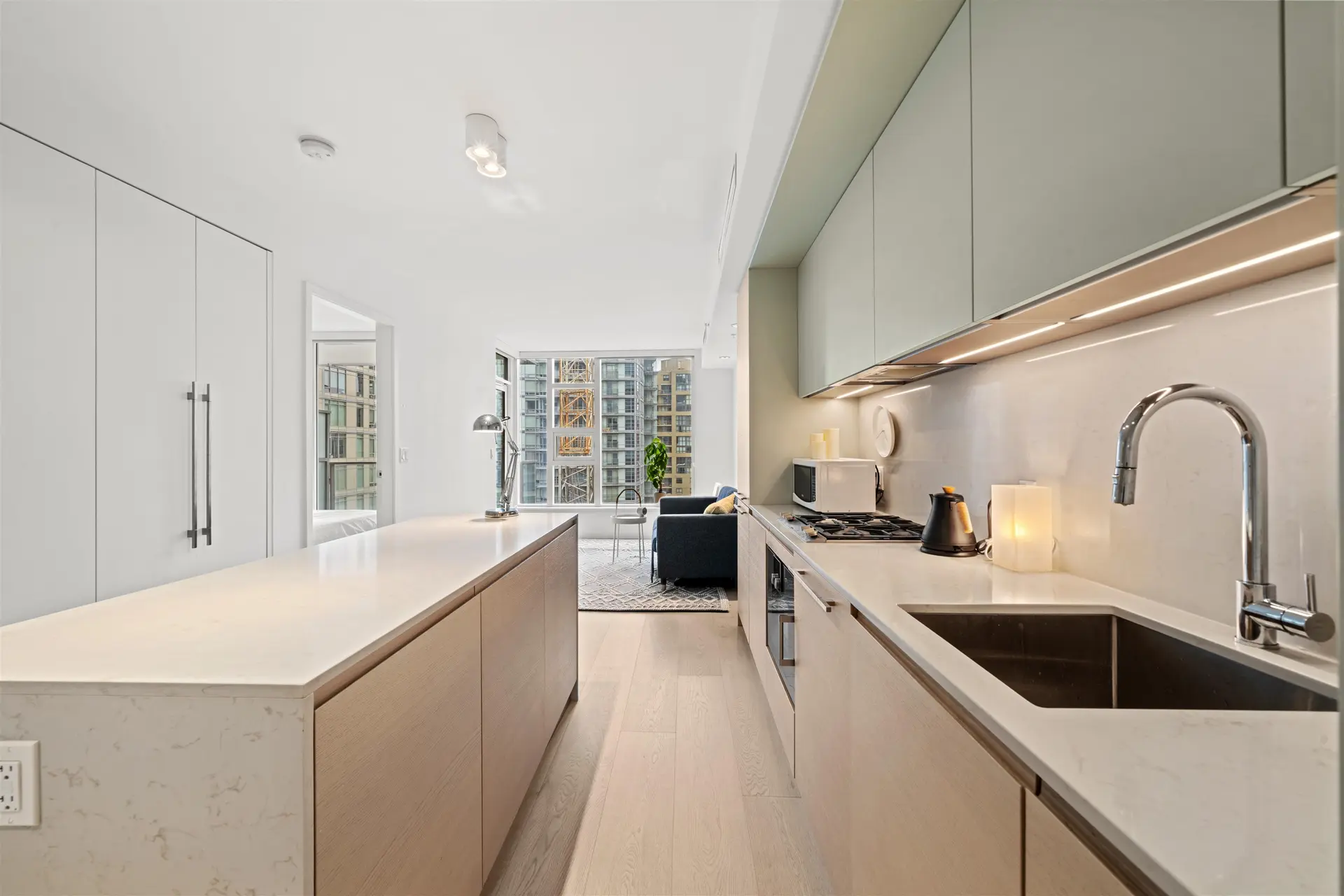 #1009 1289 Hornby Street - Image 5