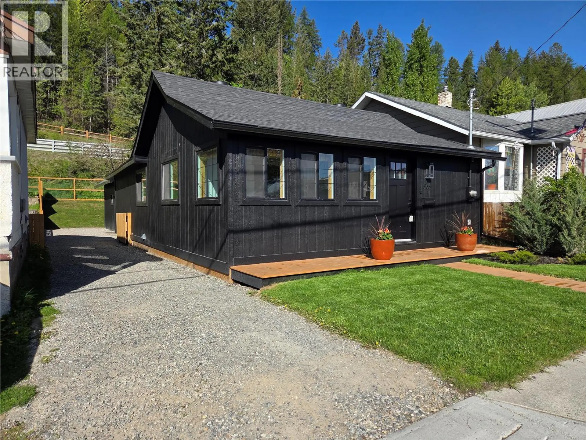 Property at 565 Wallinger Avenue, Kimberley, BC