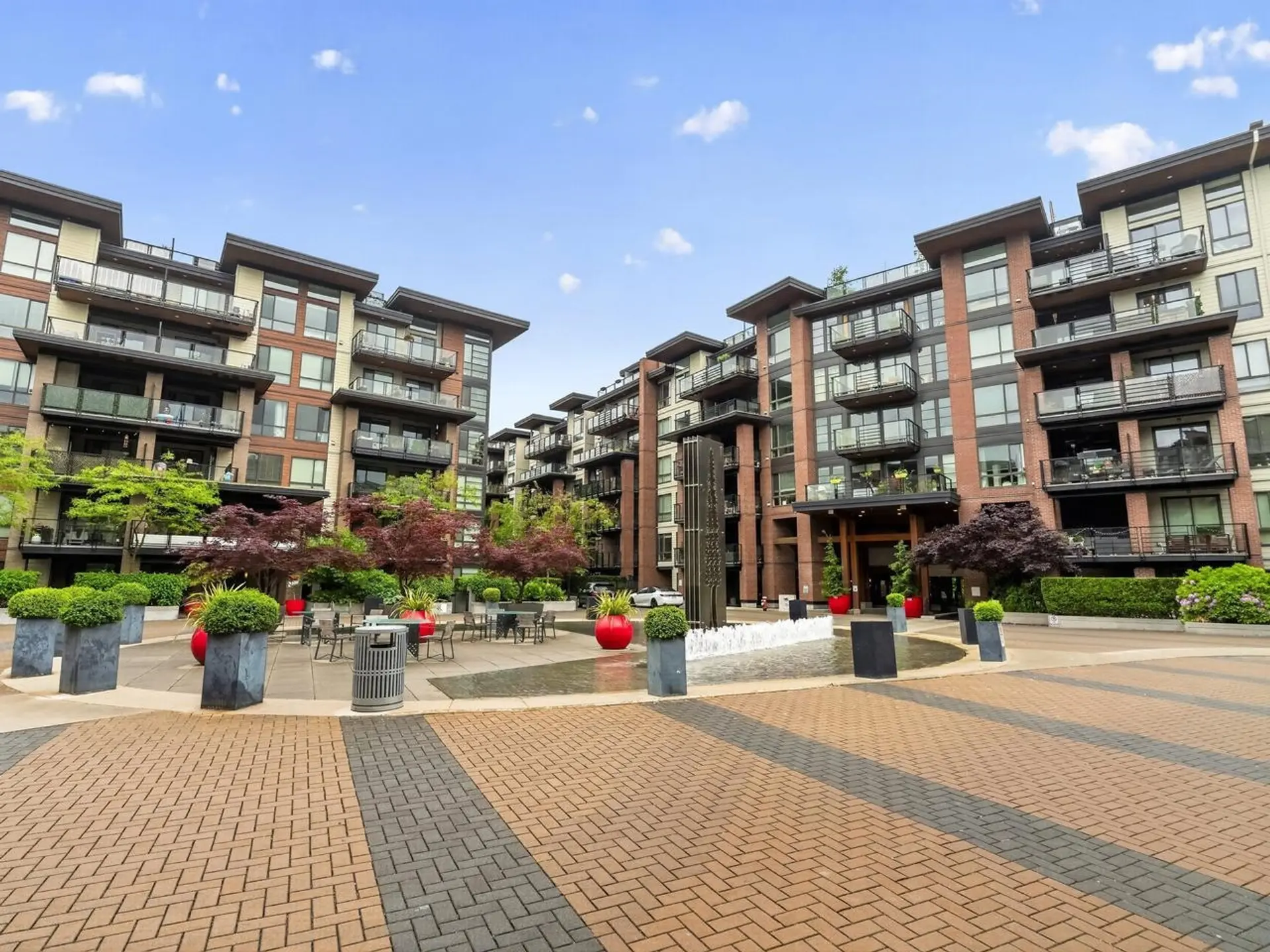 Property at #423 723 W 3rd Street, North Vancouver, BC