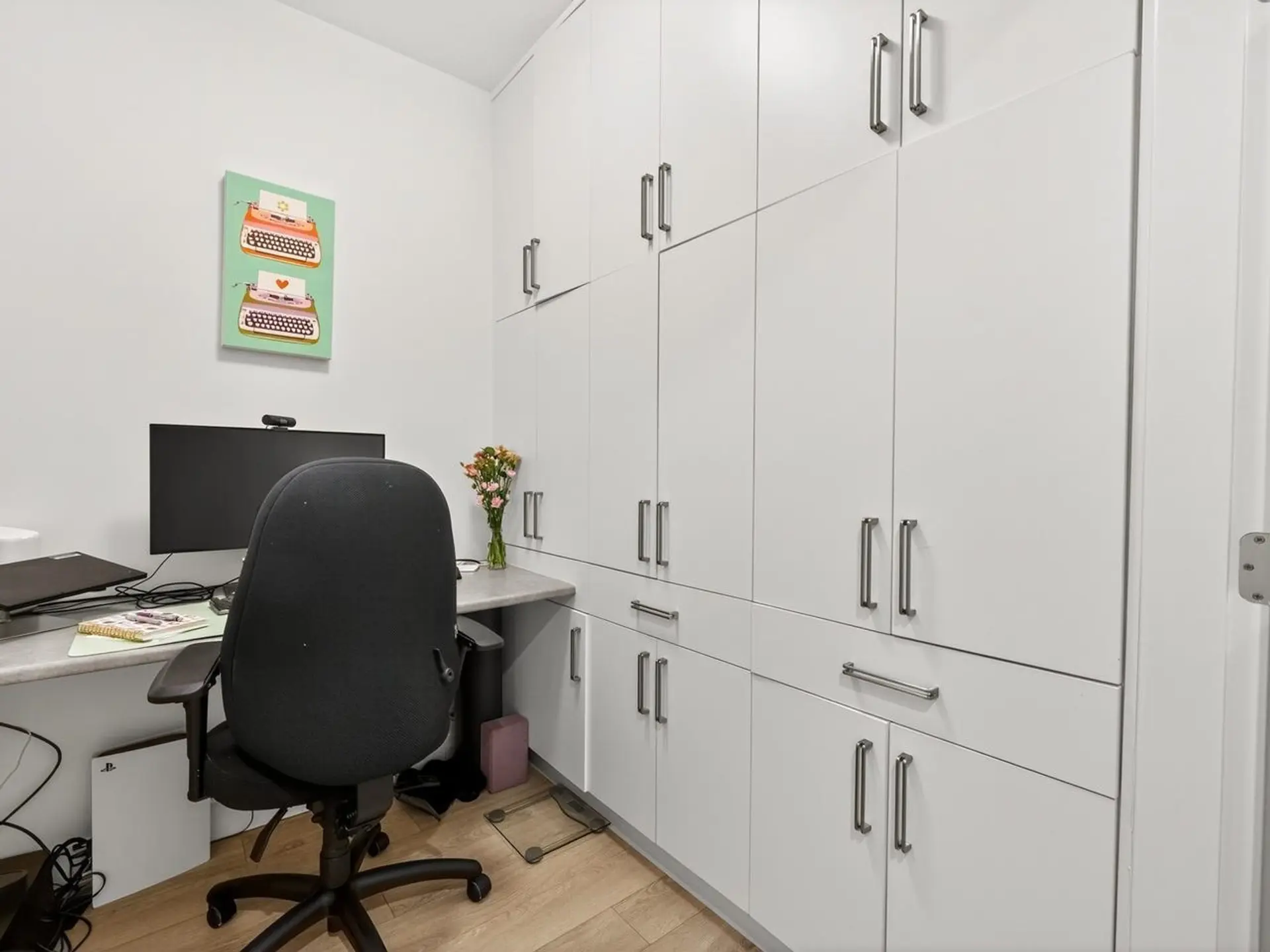 #423 723 W 3rd Street - Image 16