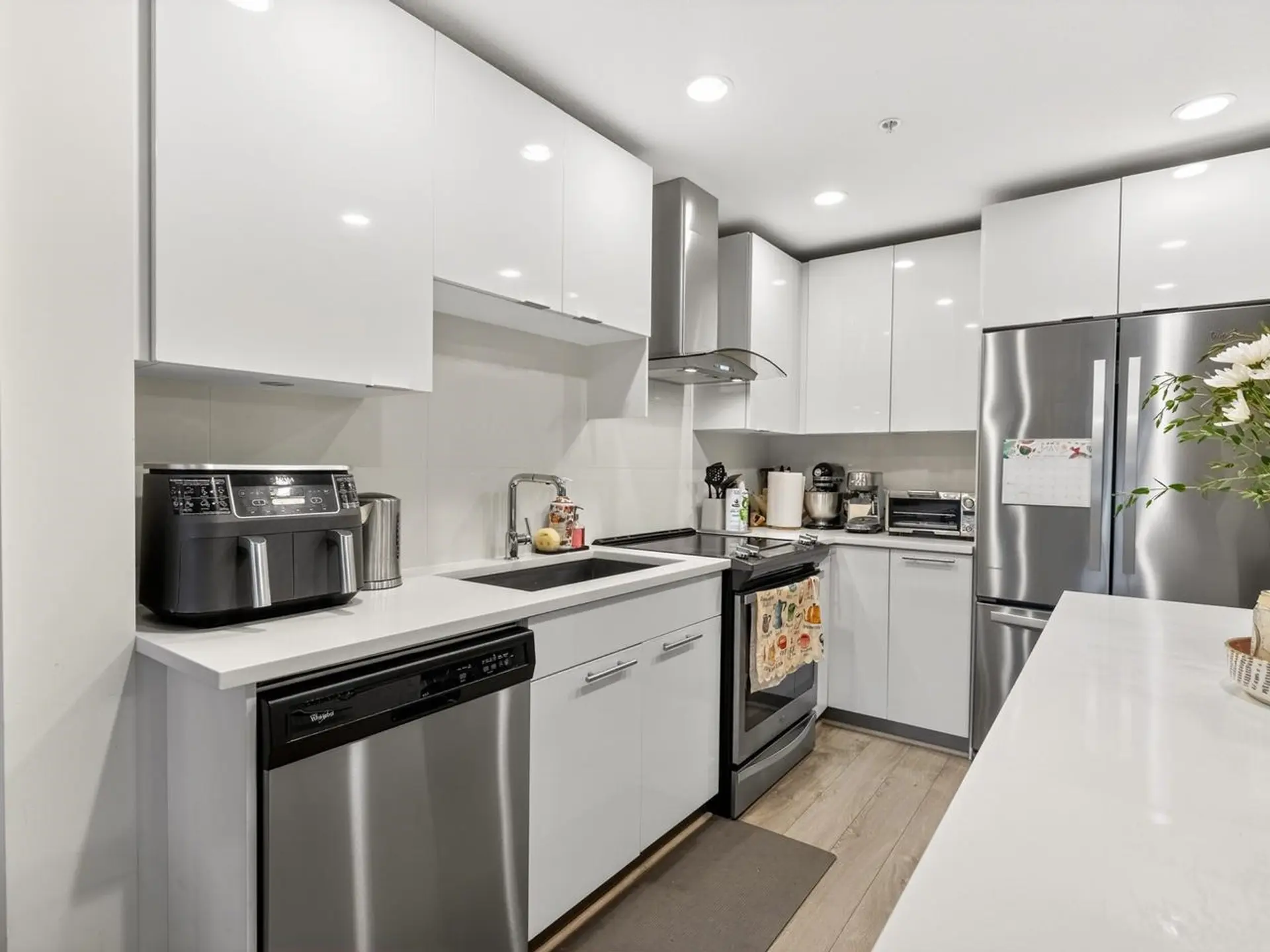 #423 723 W 3rd Street - Image 7