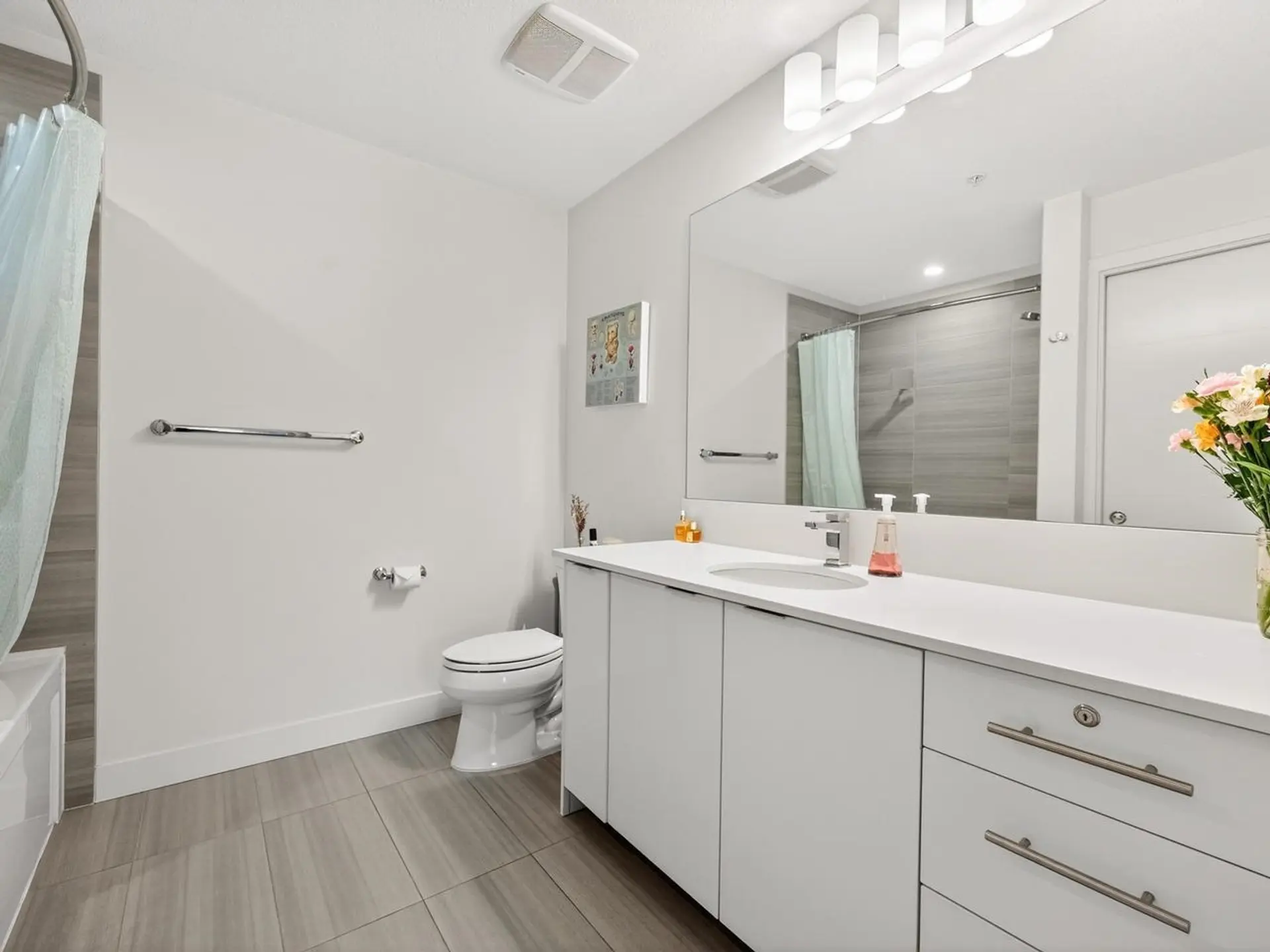 #423 723 W 3rd Street - Image 18