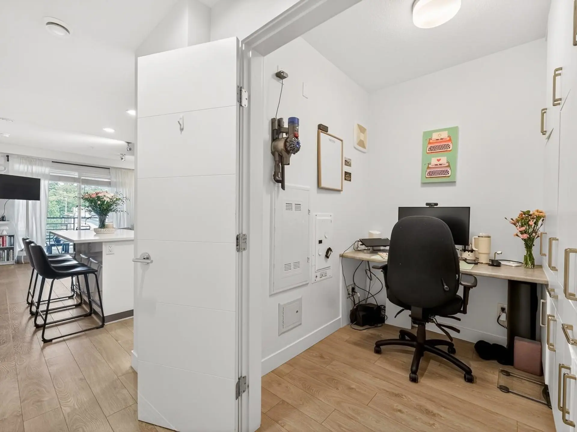 #423 723 W 3rd Street - Image 15