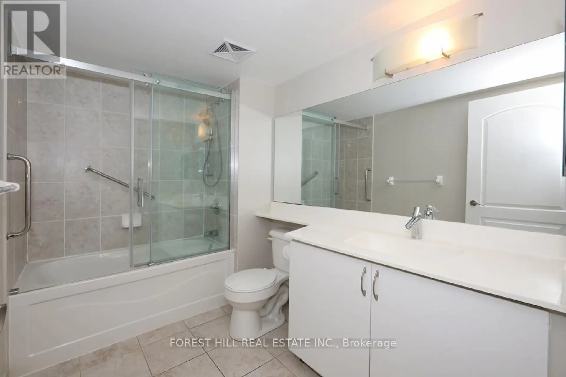 #218 30 NORTH PARK ROAD - Image 9