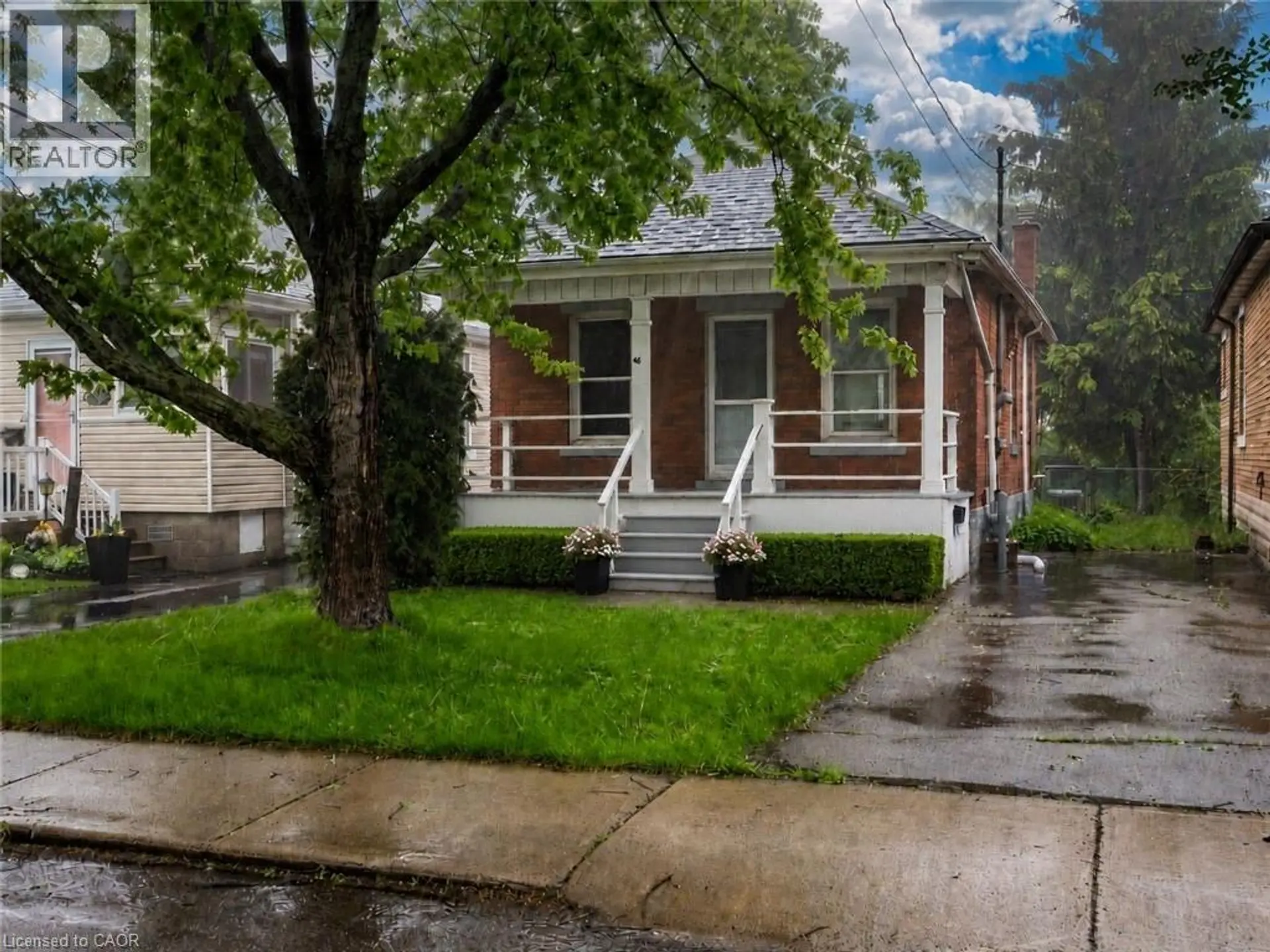 Property at 46 EAST 16TH Street, Hamilton, ON