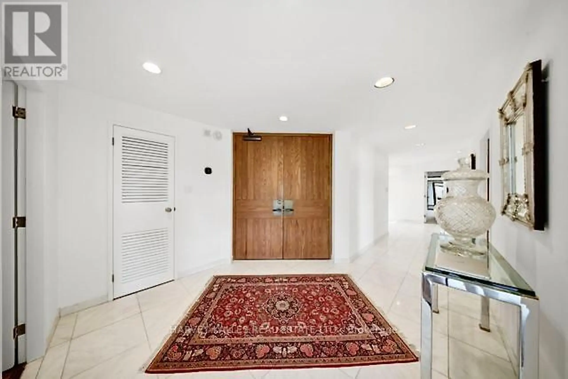 #603 / 604 150 HEATH STREET W - Image 3