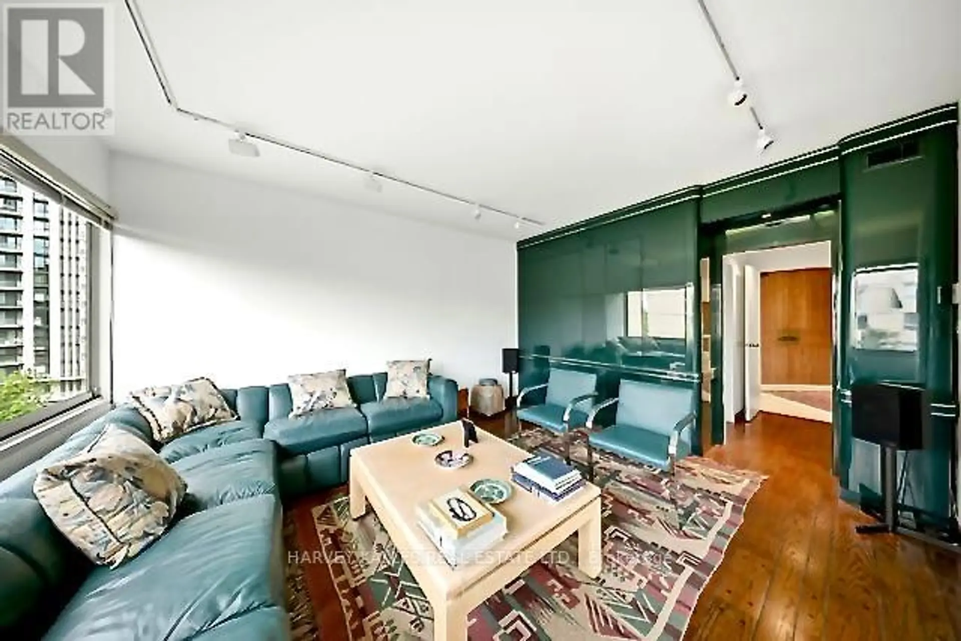 #603 / 604 150 HEATH STREET W - Image 5