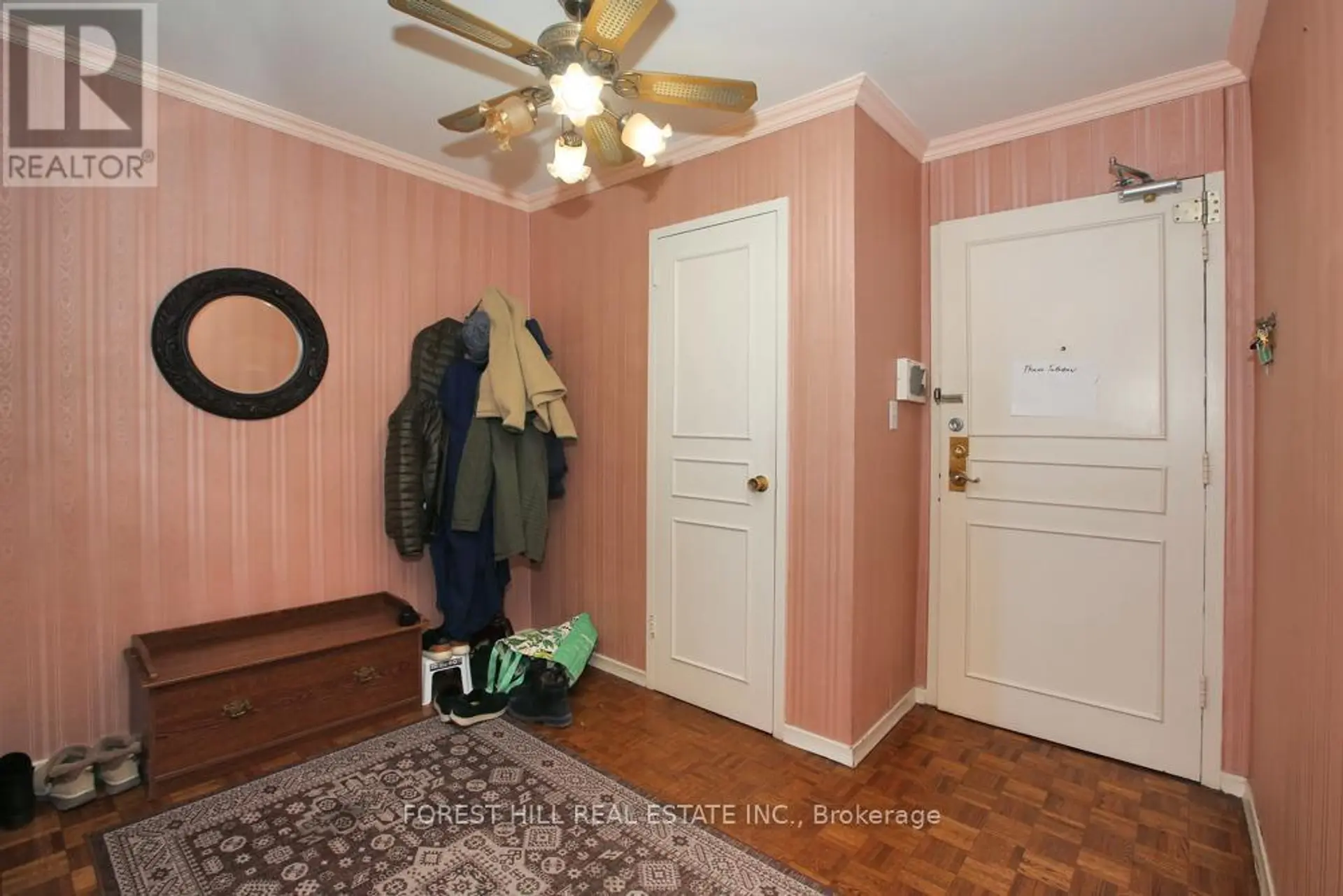 #806 135 ANTIBES DRIVE - Image 8