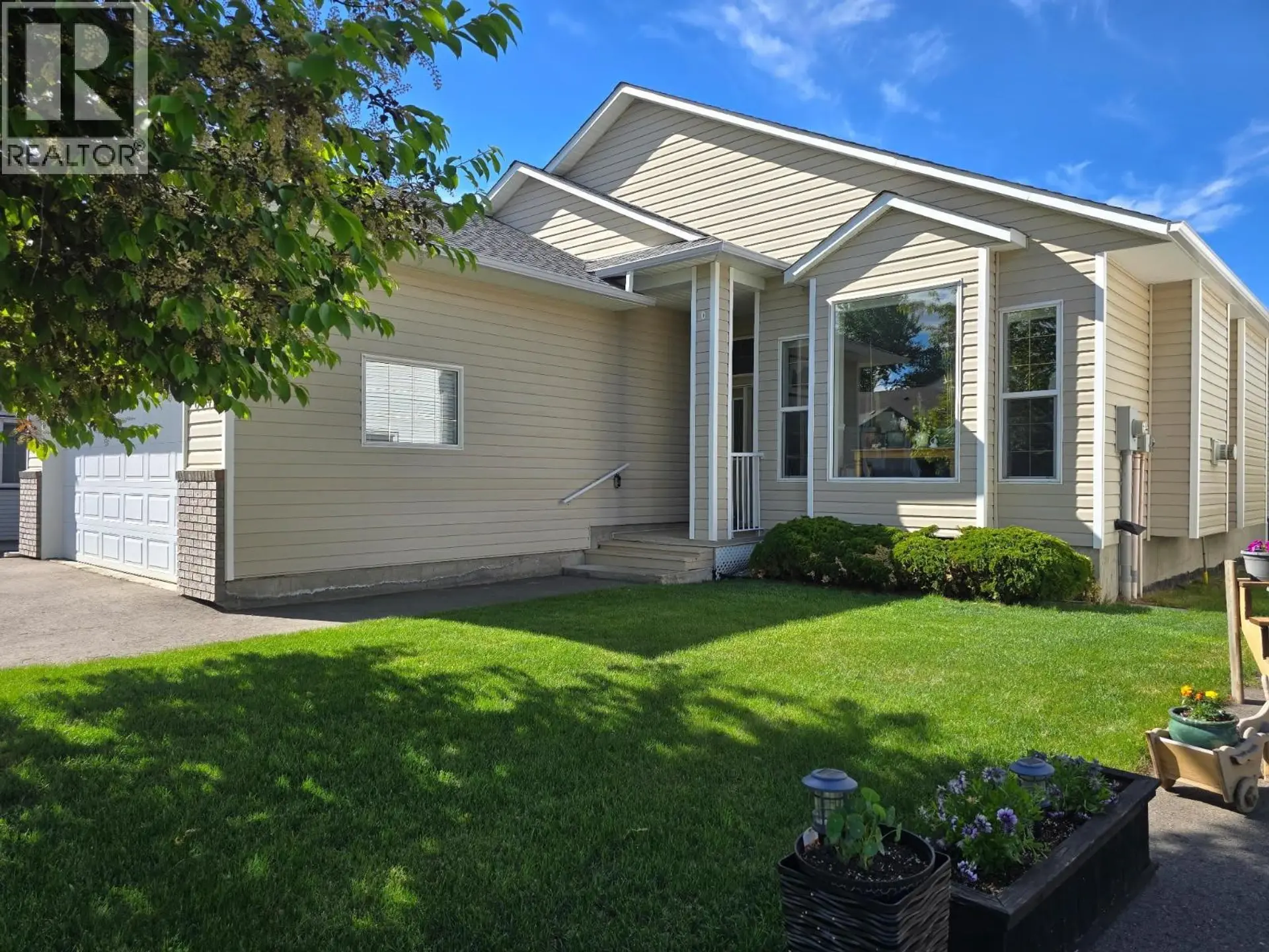 Property at 6946 CHARTWELL CRESCENT, Prince George, BC