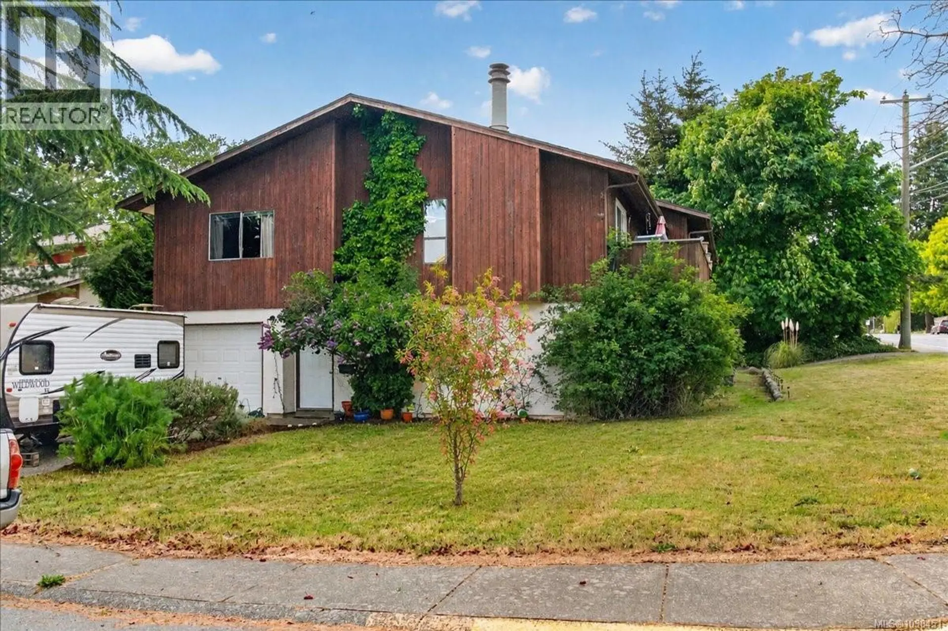 Property at 700 Stancombe Rd, Esquimalt, BC