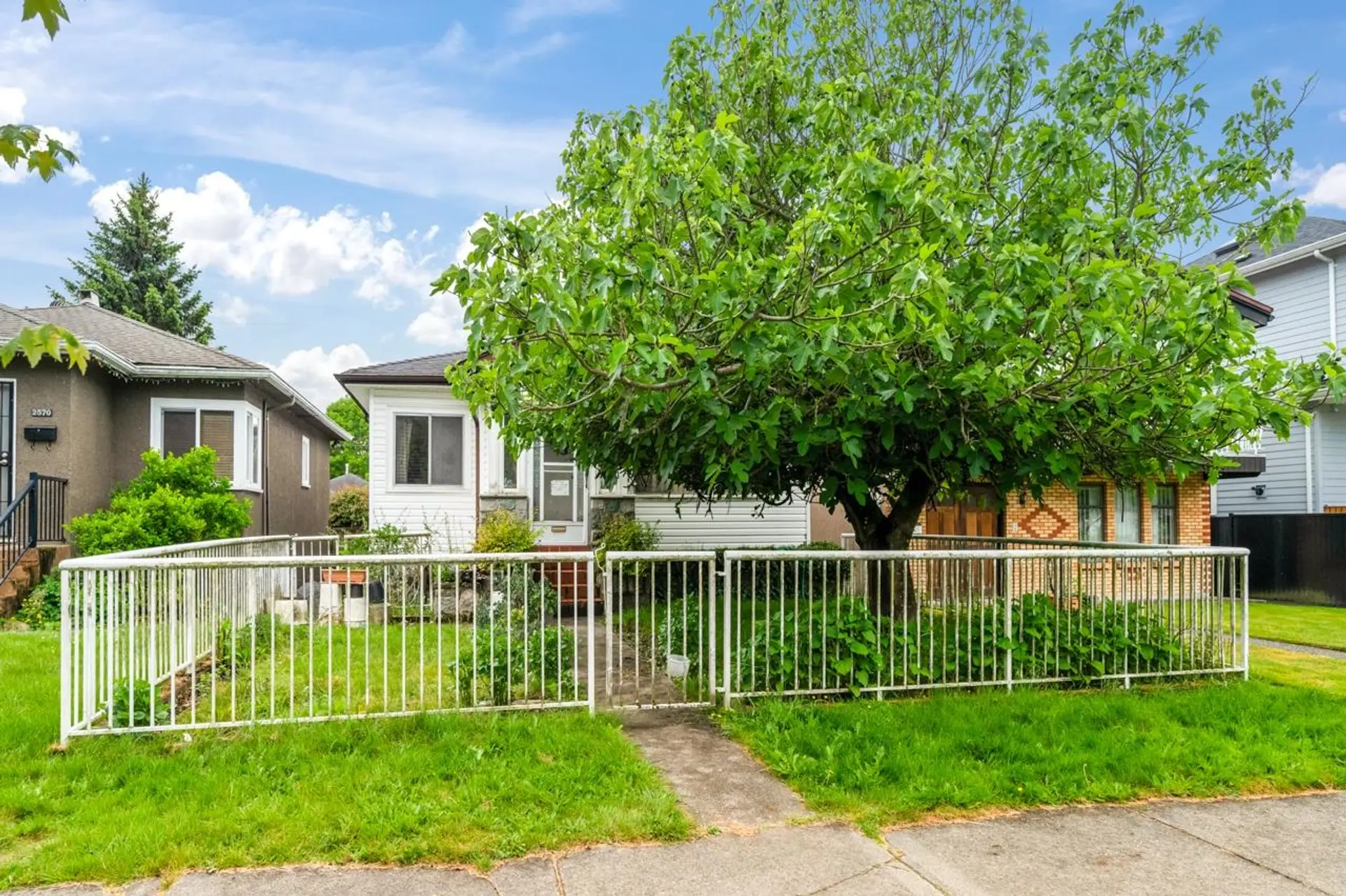 2566 Venables Street - Image 3