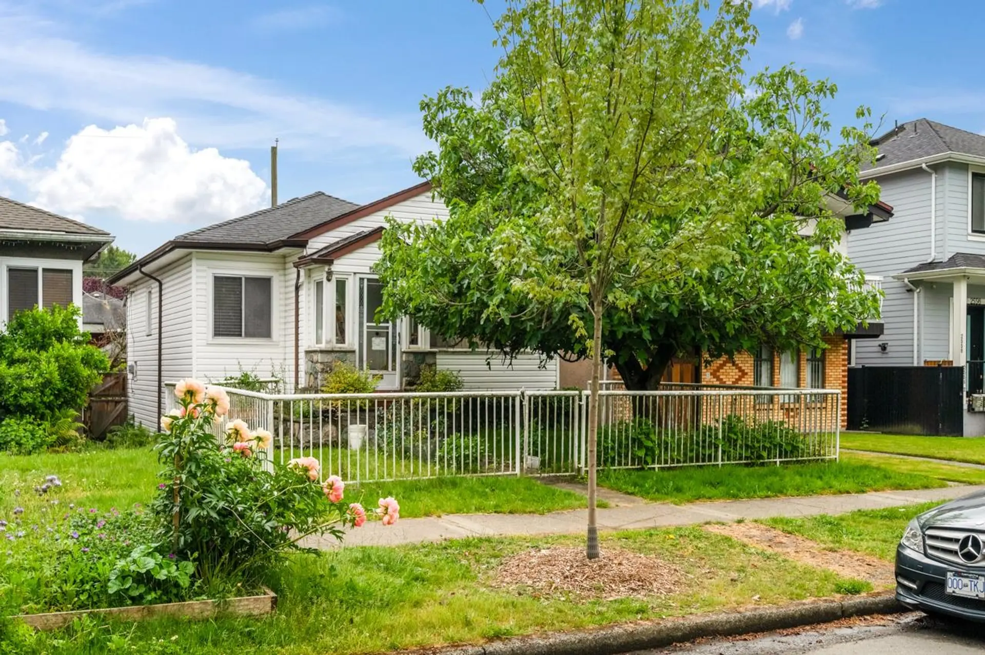 Property at 2566 Venables Street, Vancouver, BC