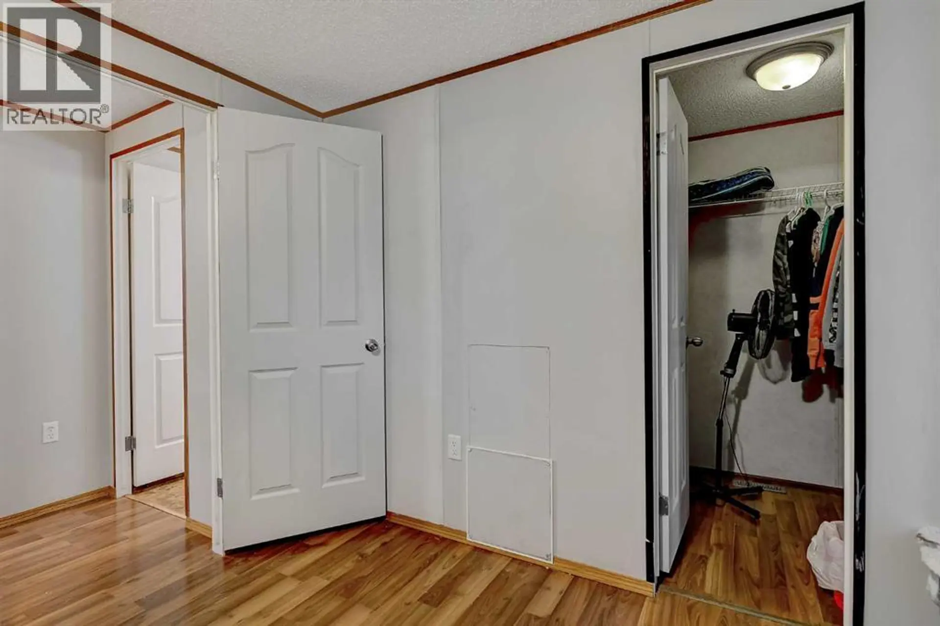 8609 89 Street - Image 15