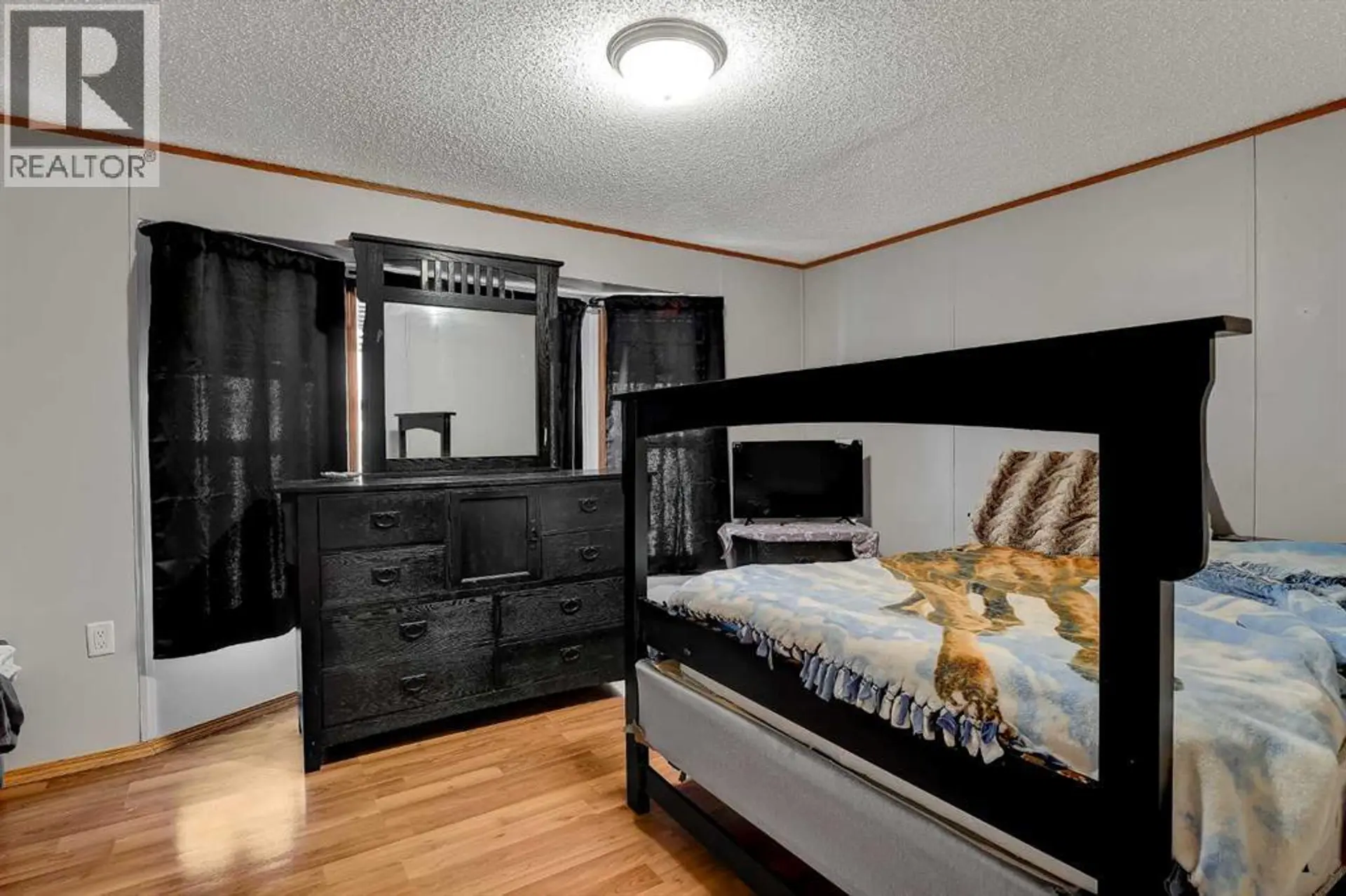 8609 89 Street - Image 14