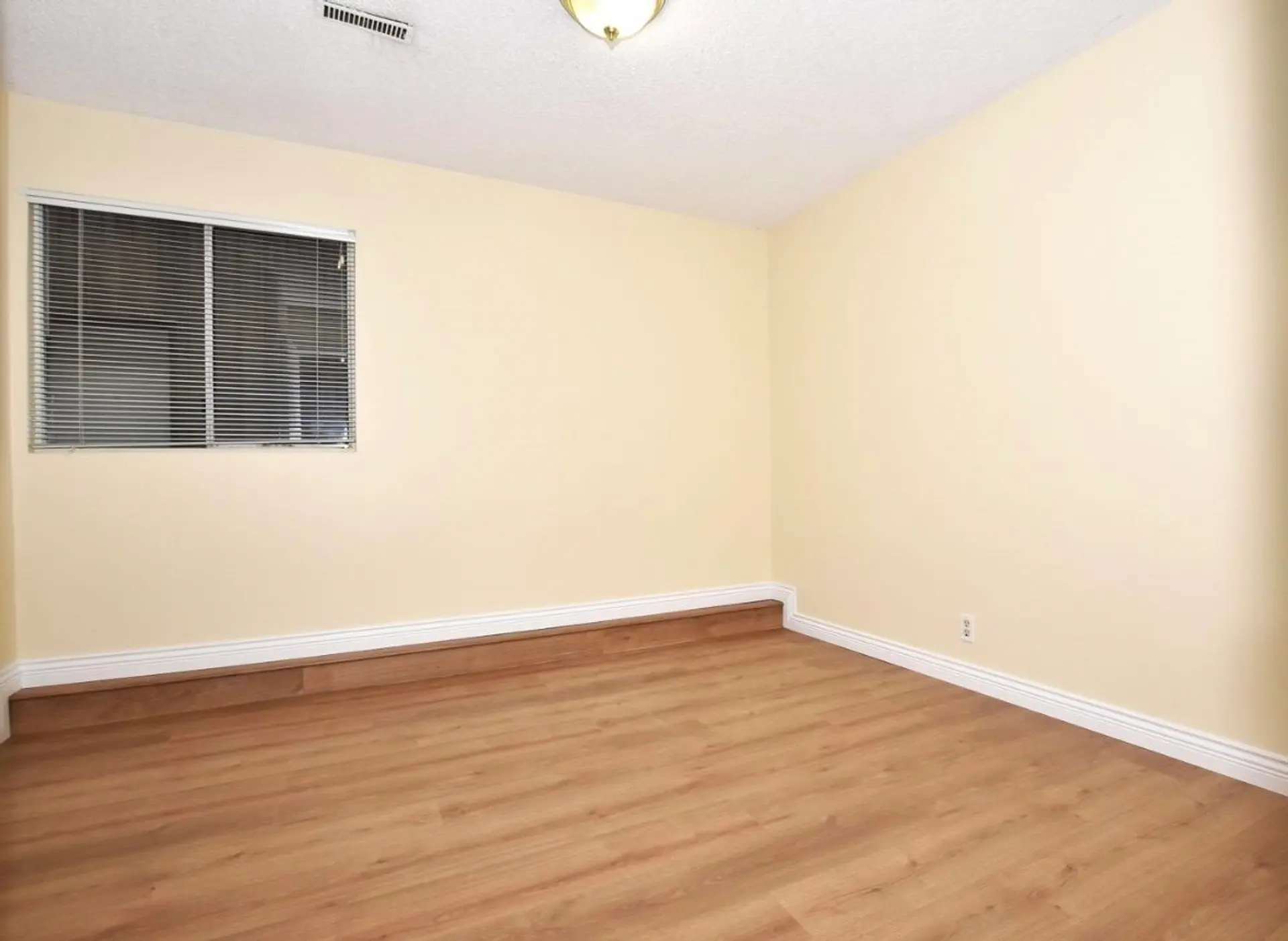 5512 Dominion Street - Image 7