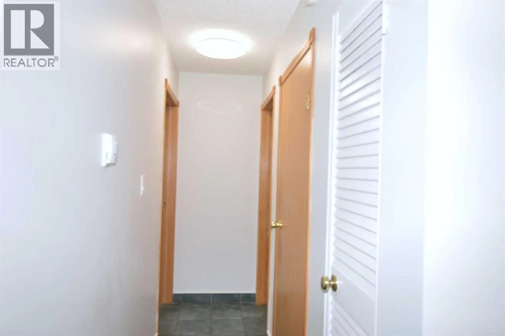 #303 635 56 Avenue SW - Image 8