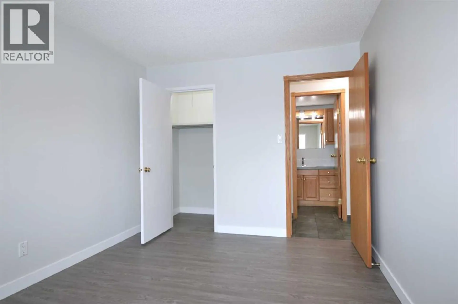 #303 635 56 Avenue SW - Image 10